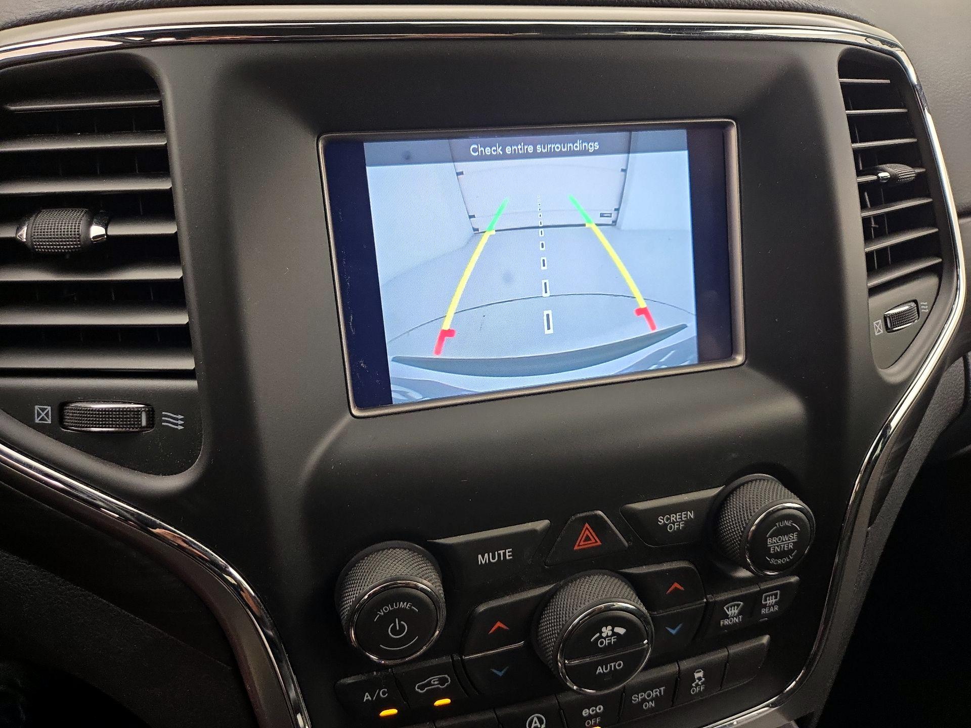 Thumbnail: 2021 Jeep Grand Cherokee - 14