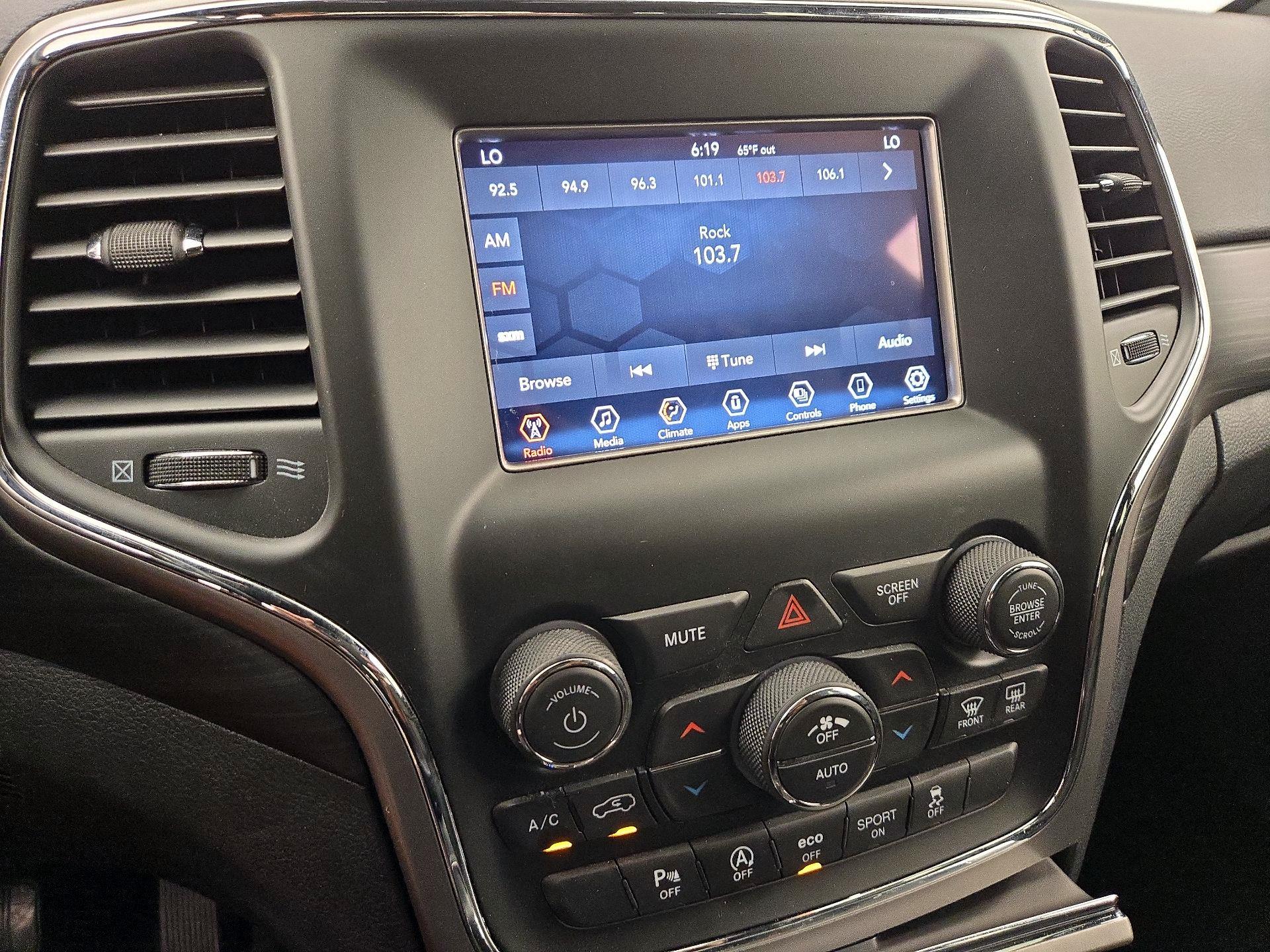 Thumbnail: 2021 Jeep Grand Cherokee - 15