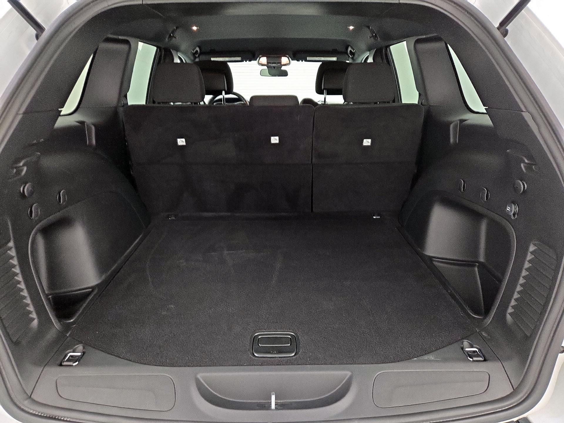 Thumbnail: 2021 Jeep Grand Cherokee - 20