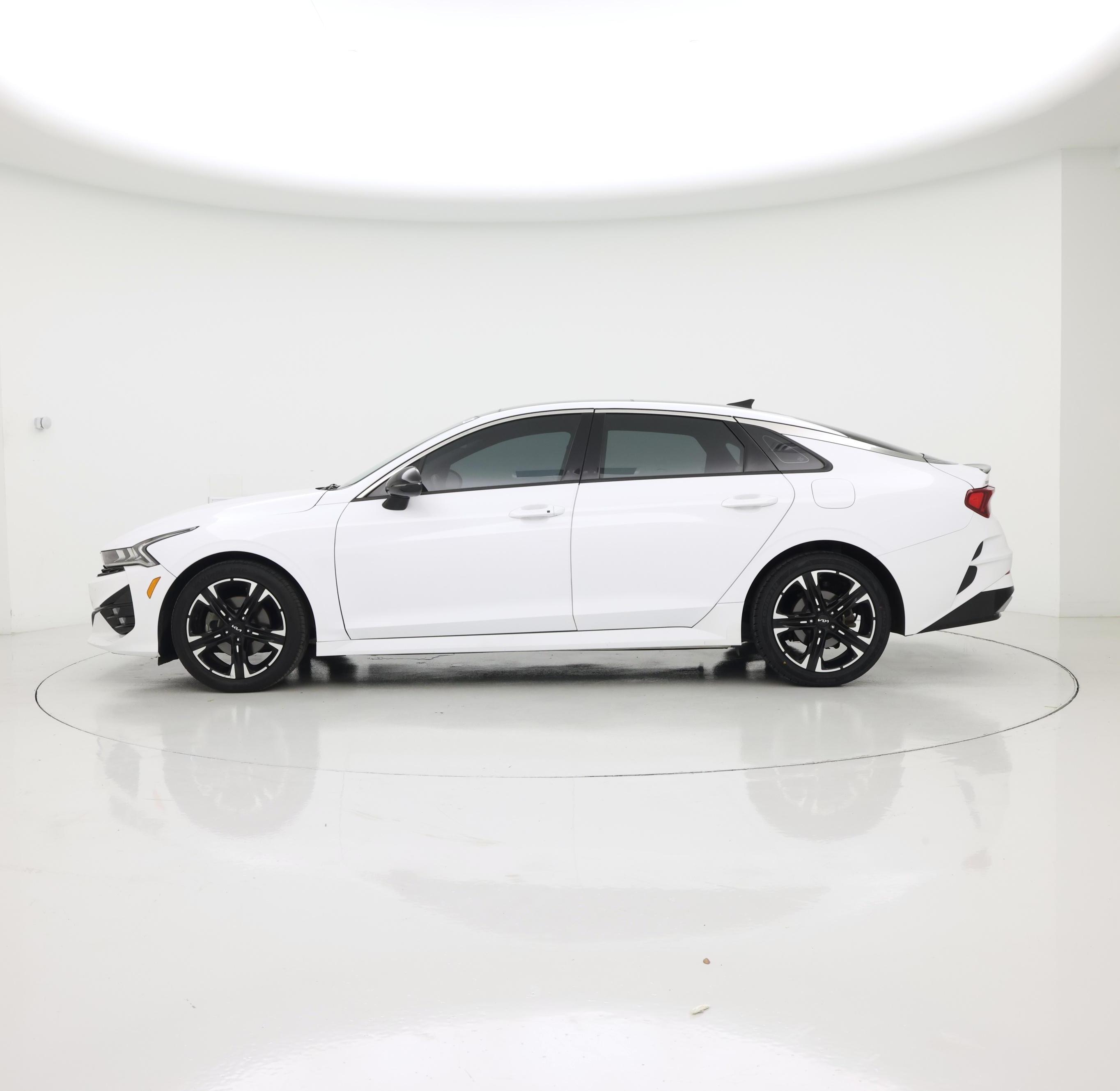 Thumbnail: 2022 Kia K5 - 3