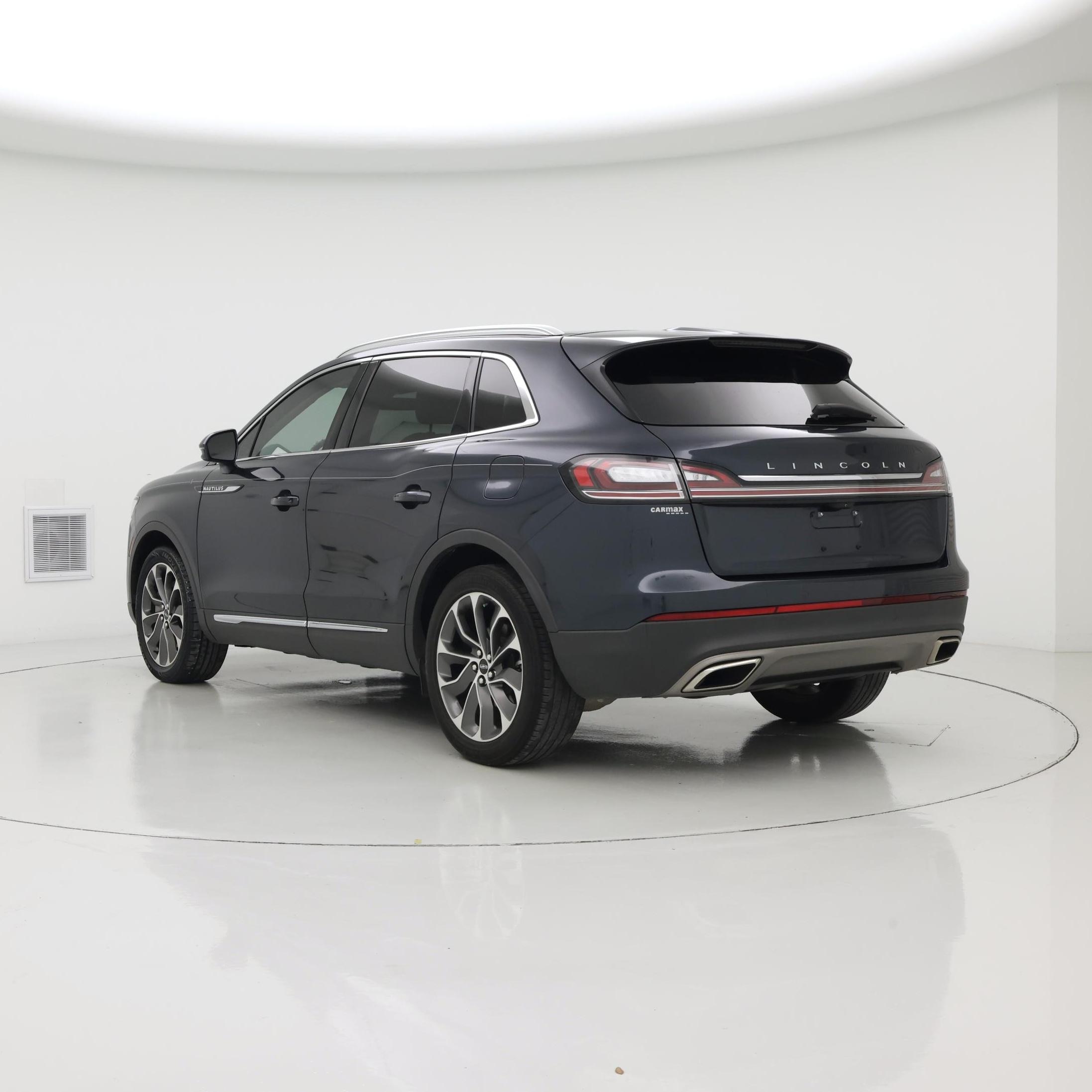 Thumbnail: 2023 Lincoln Nautilus - 2