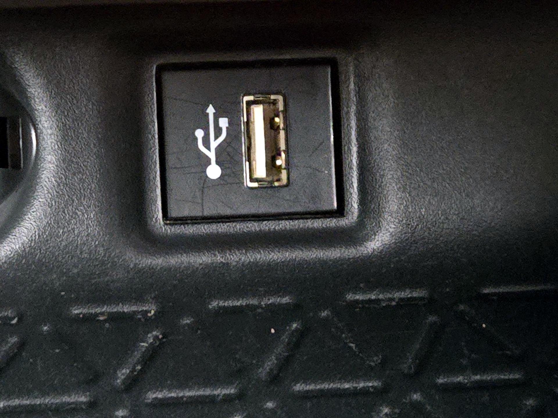 Thumbnail: 2023 Toyota RAV4 - 18