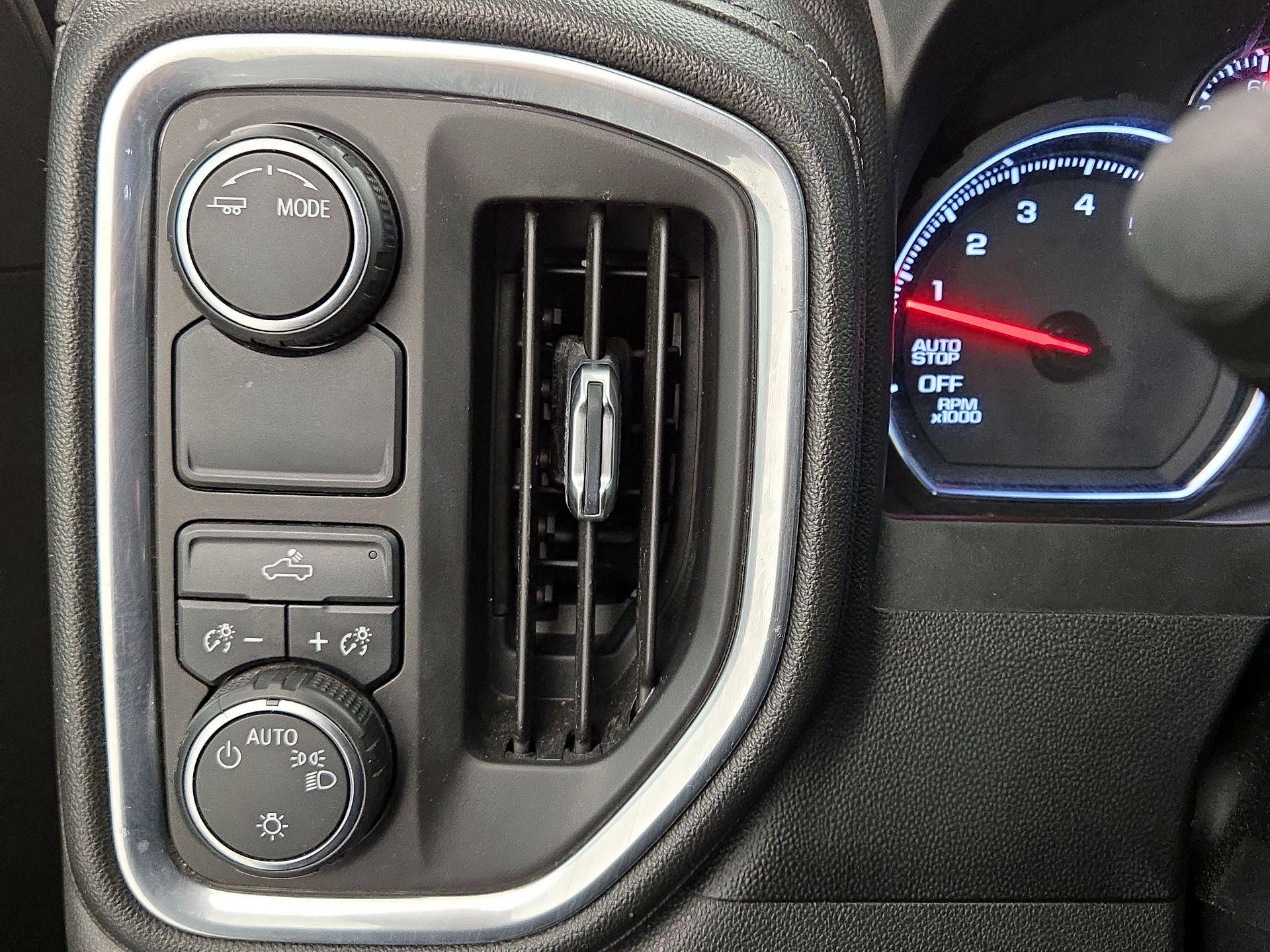 Thumbnail: 2020 Chevrolet Silverado 1500 - 13