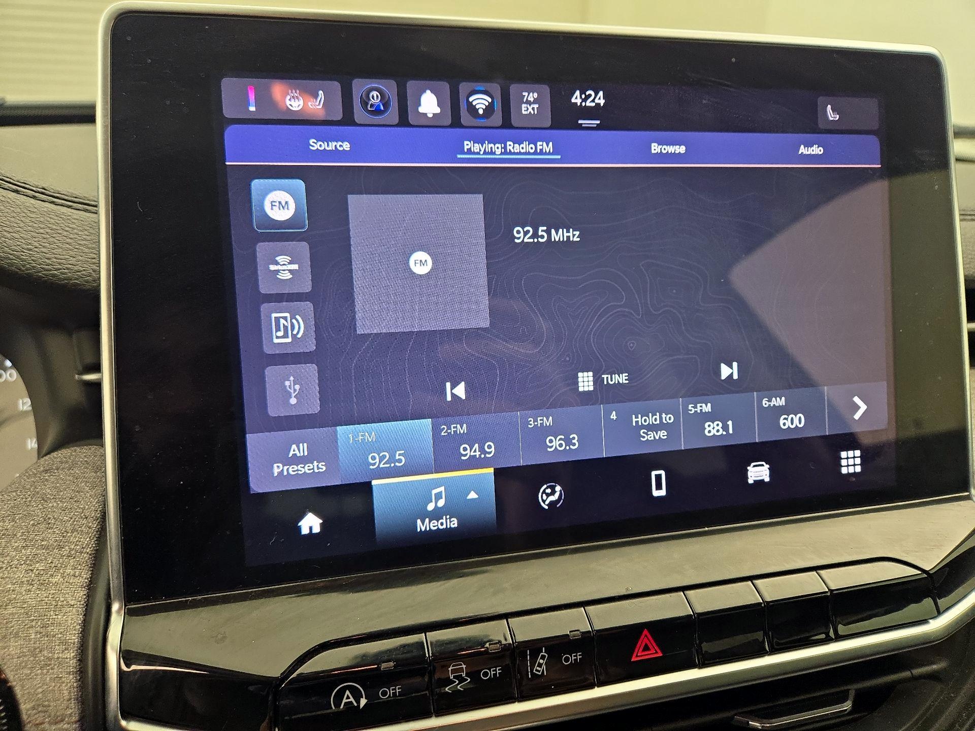 Thumbnail: 2022 Jeep Compass - 15