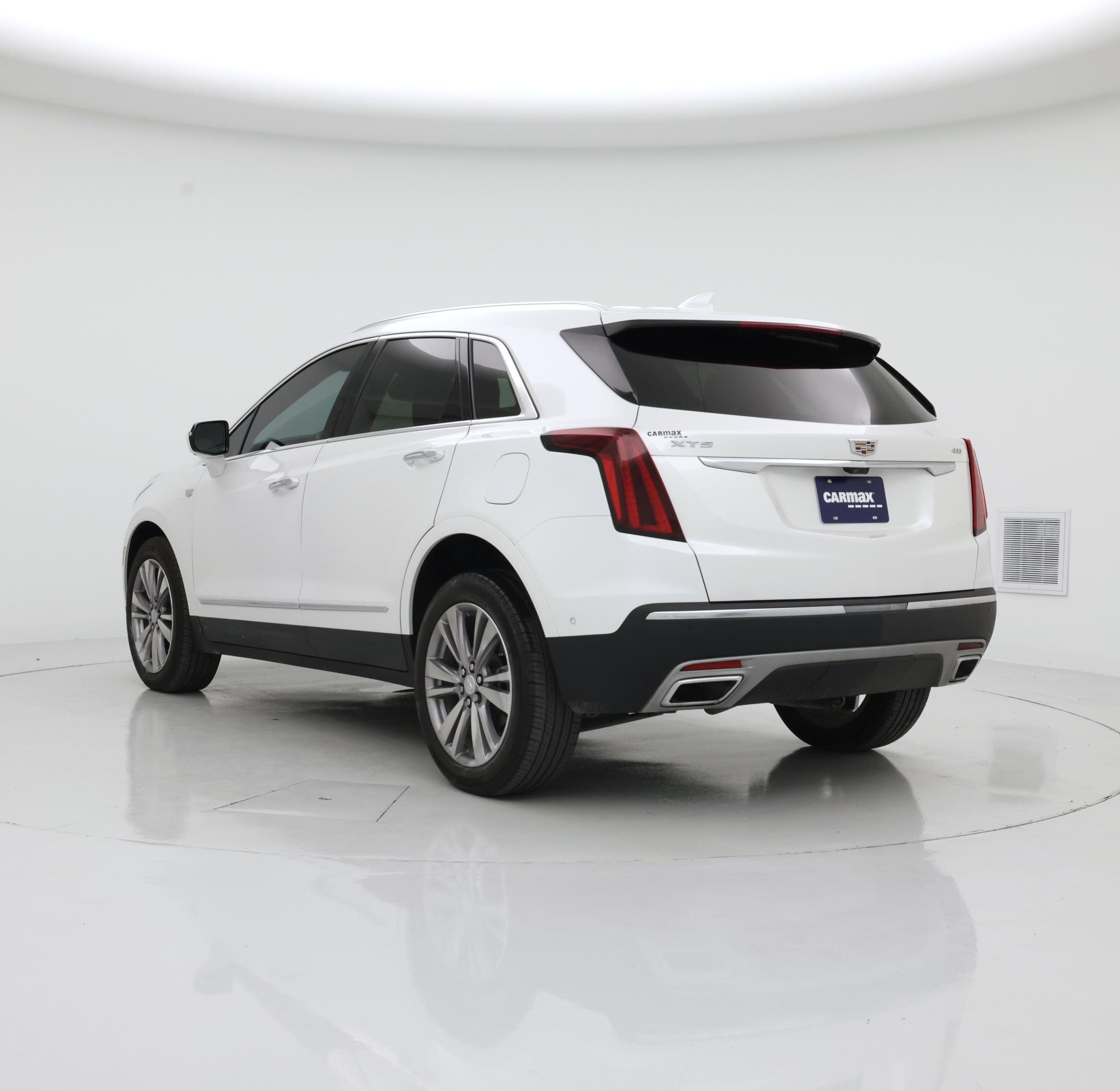 Thumbnail: 2023 Cadillac XT5 - 2