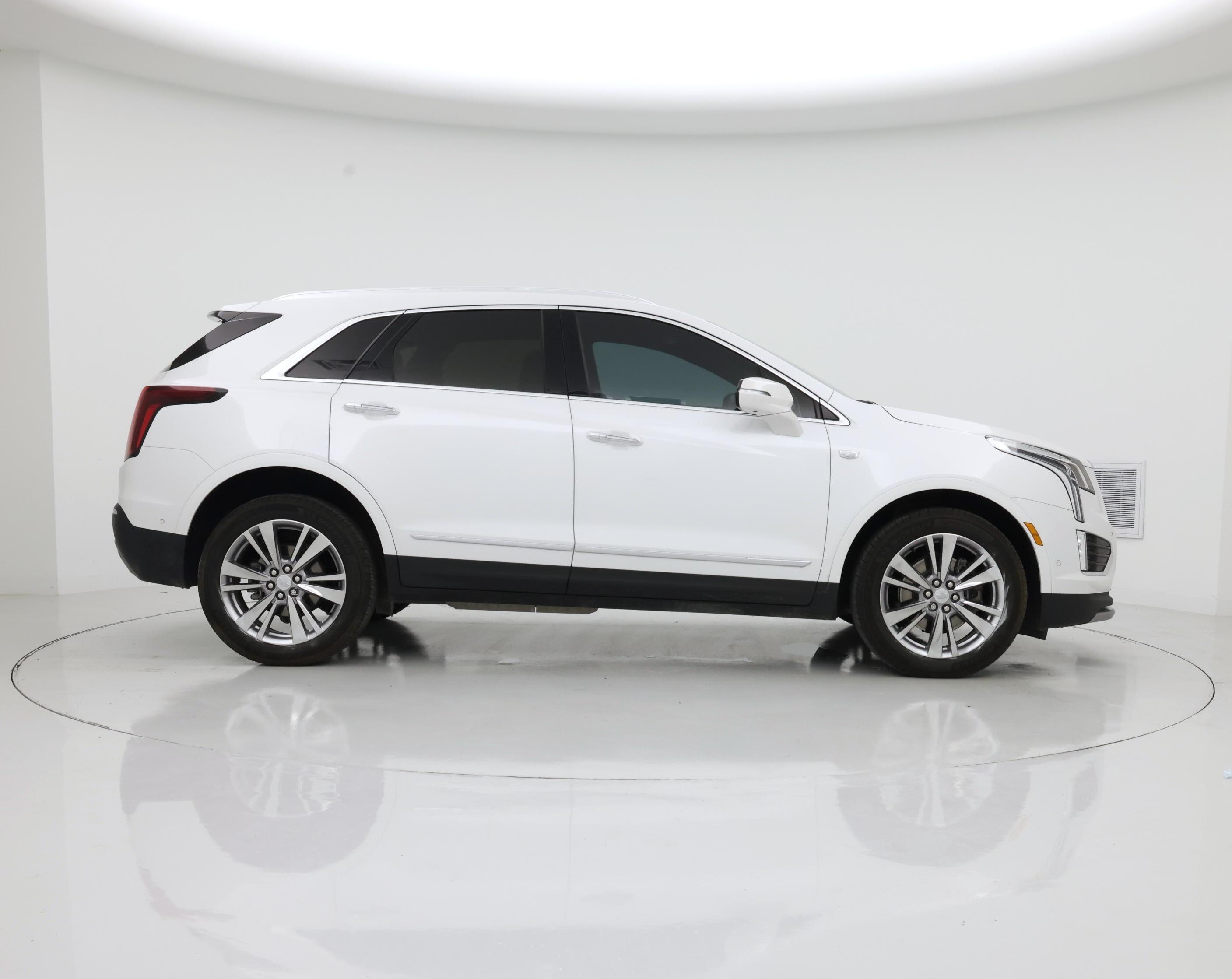 Thumbnail: 2023 Cadillac XT5 - 7