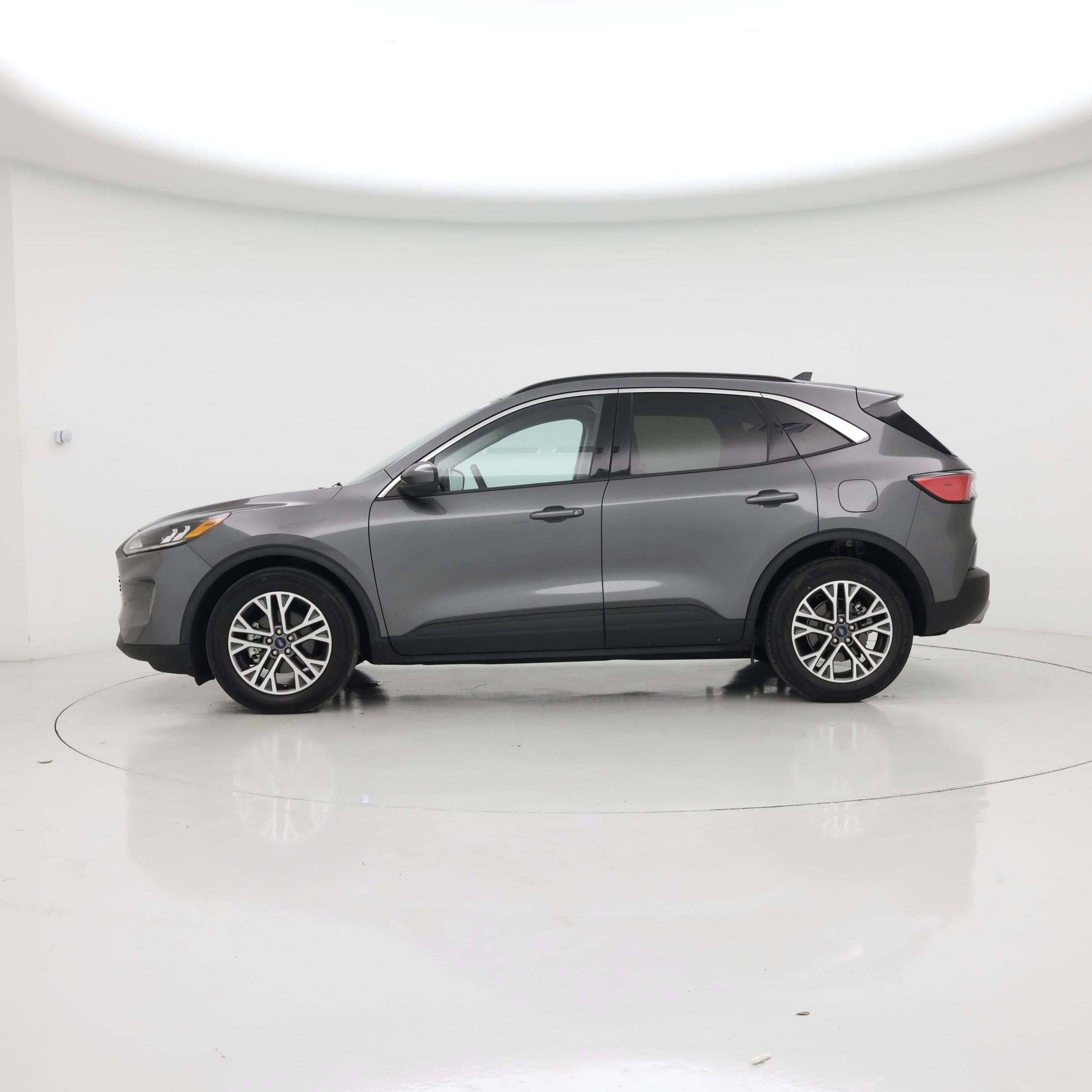 Thumbnail: 2021 Ford Escape - 3