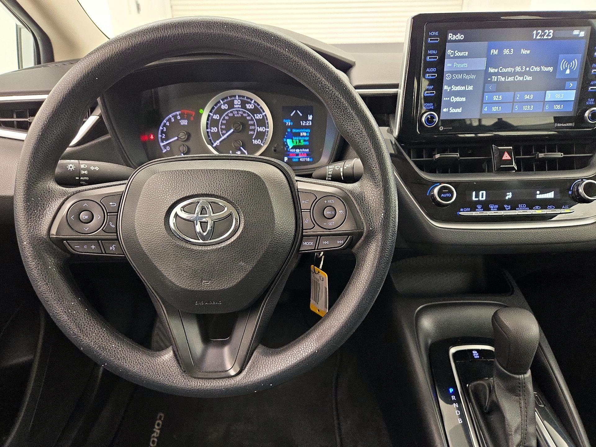 Thumbnail: 2021 Toyota Corolla - 10