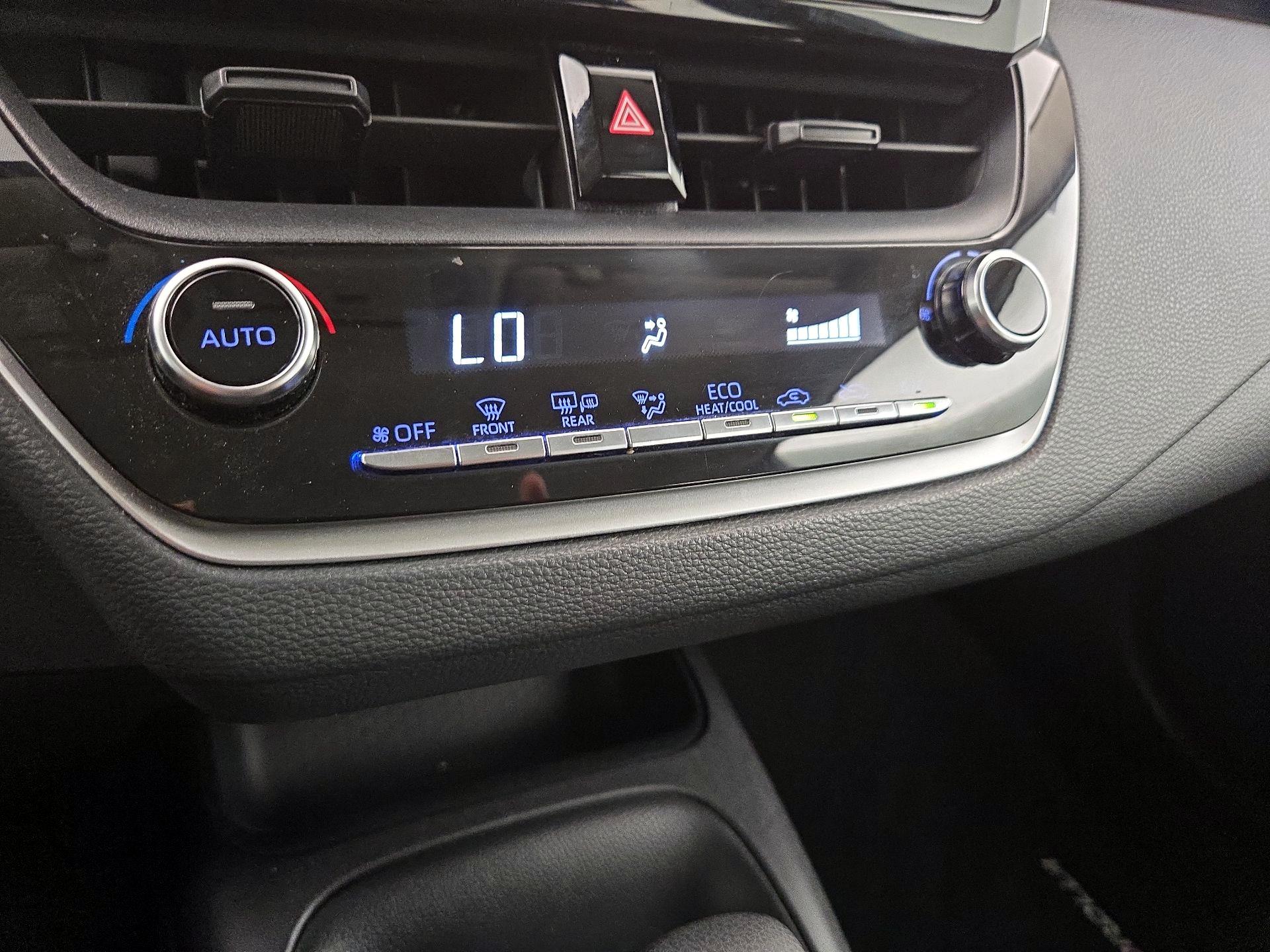 Thumbnail: 2021 Toyota Corolla - 16