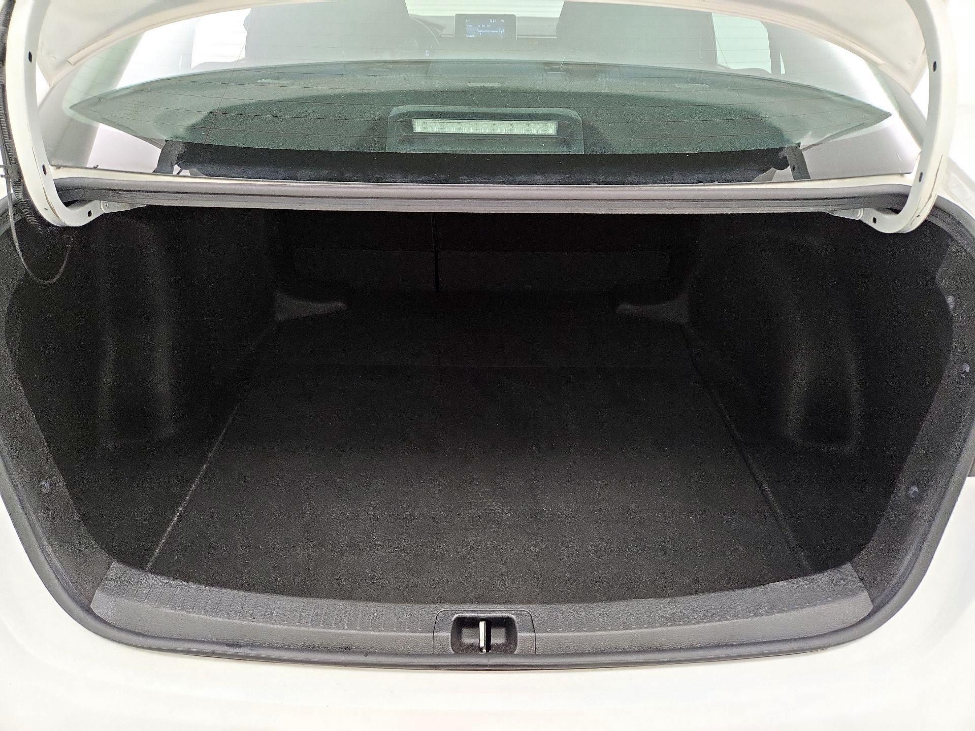 Thumbnail: 2021 Toyota Corolla - 19