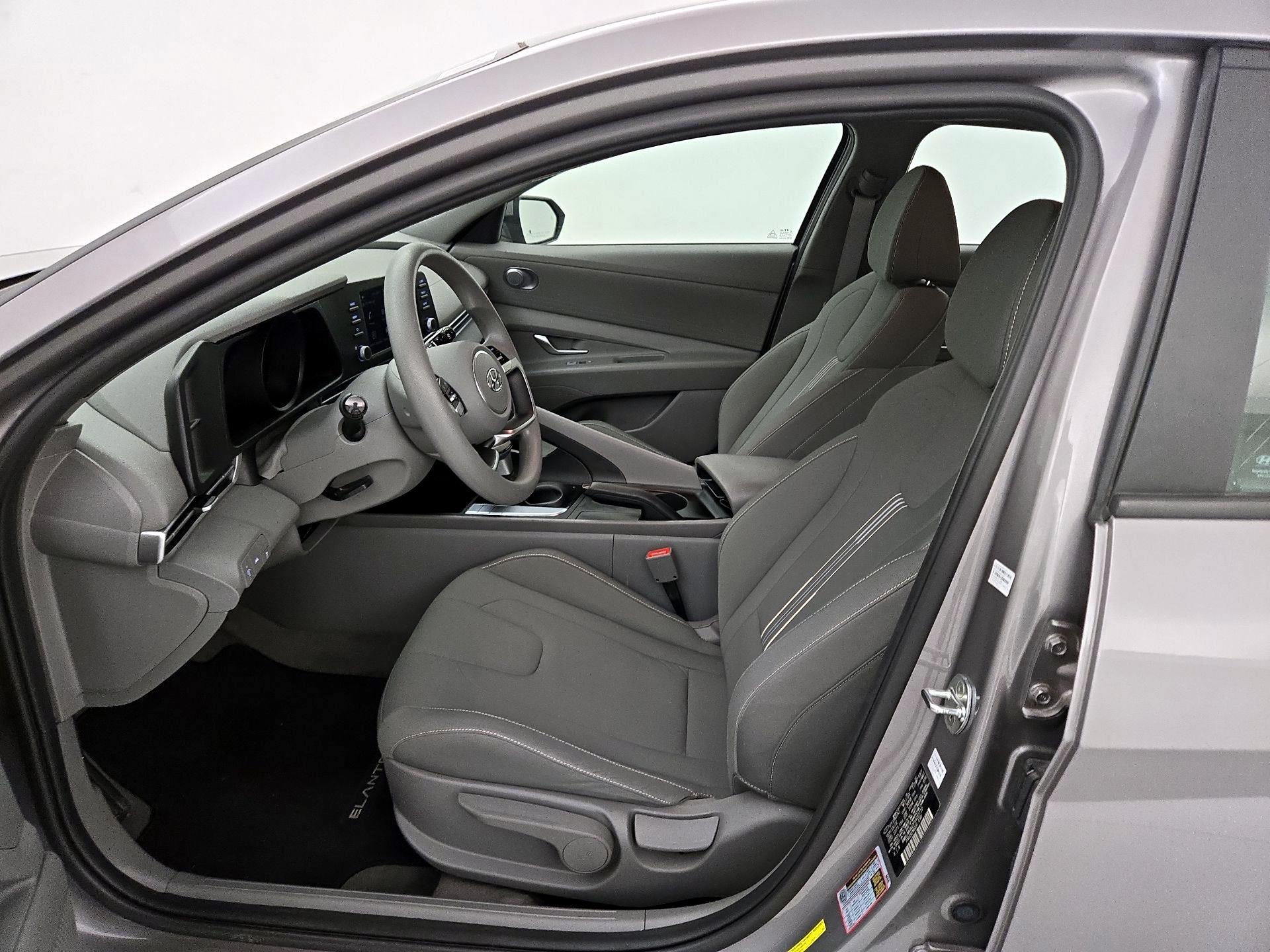 Thumbnail: 2023 Hyundai Elantra - 11