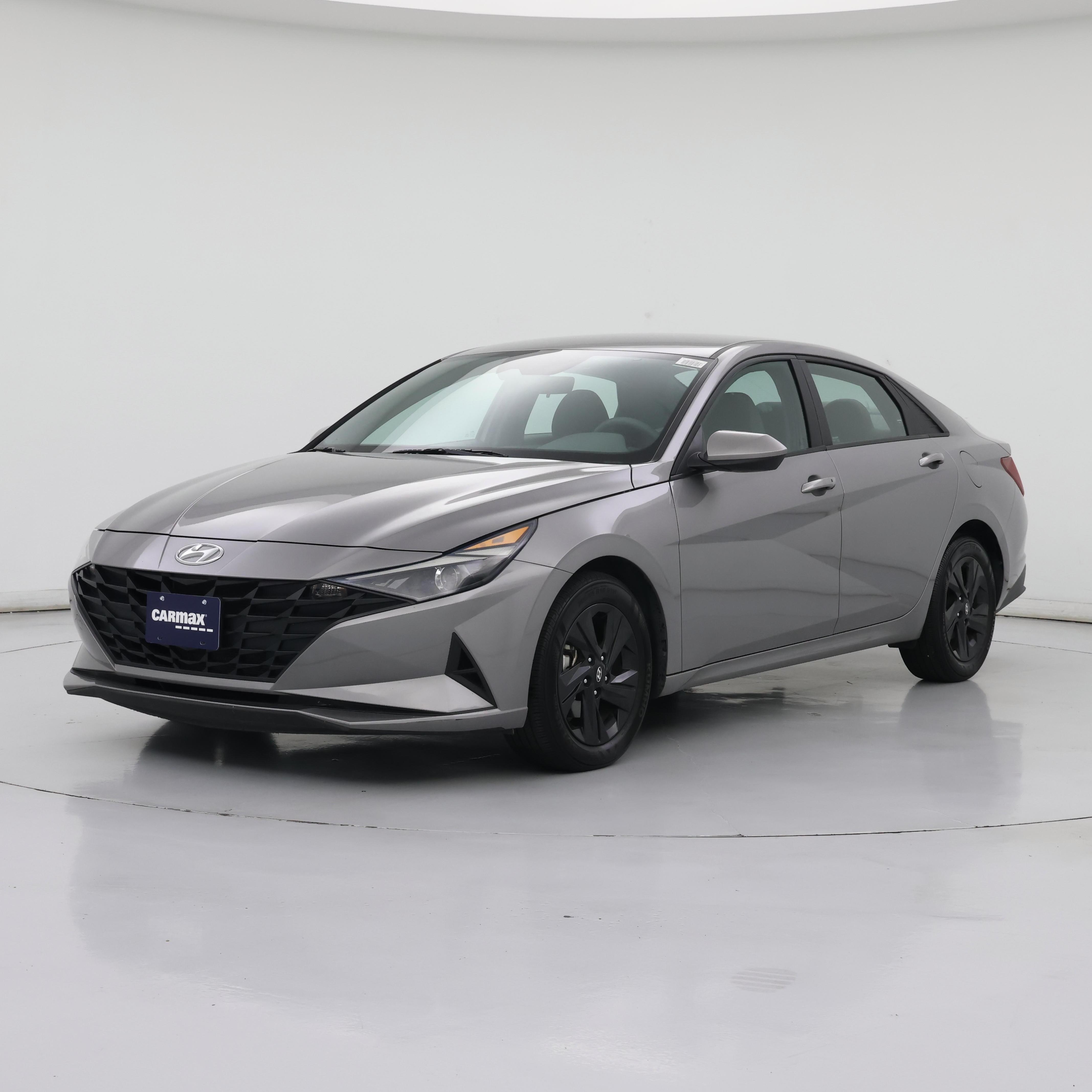Thumbnail: 2023 Hyundai Elantra - 4