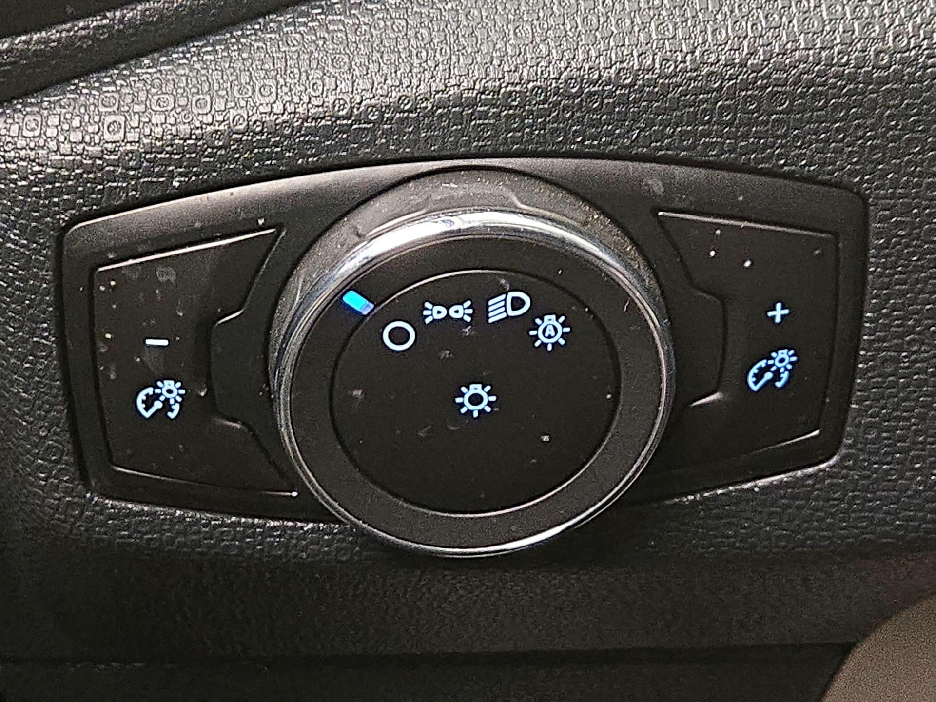 Thumbnail: 2022 Ford EcoSport - 13