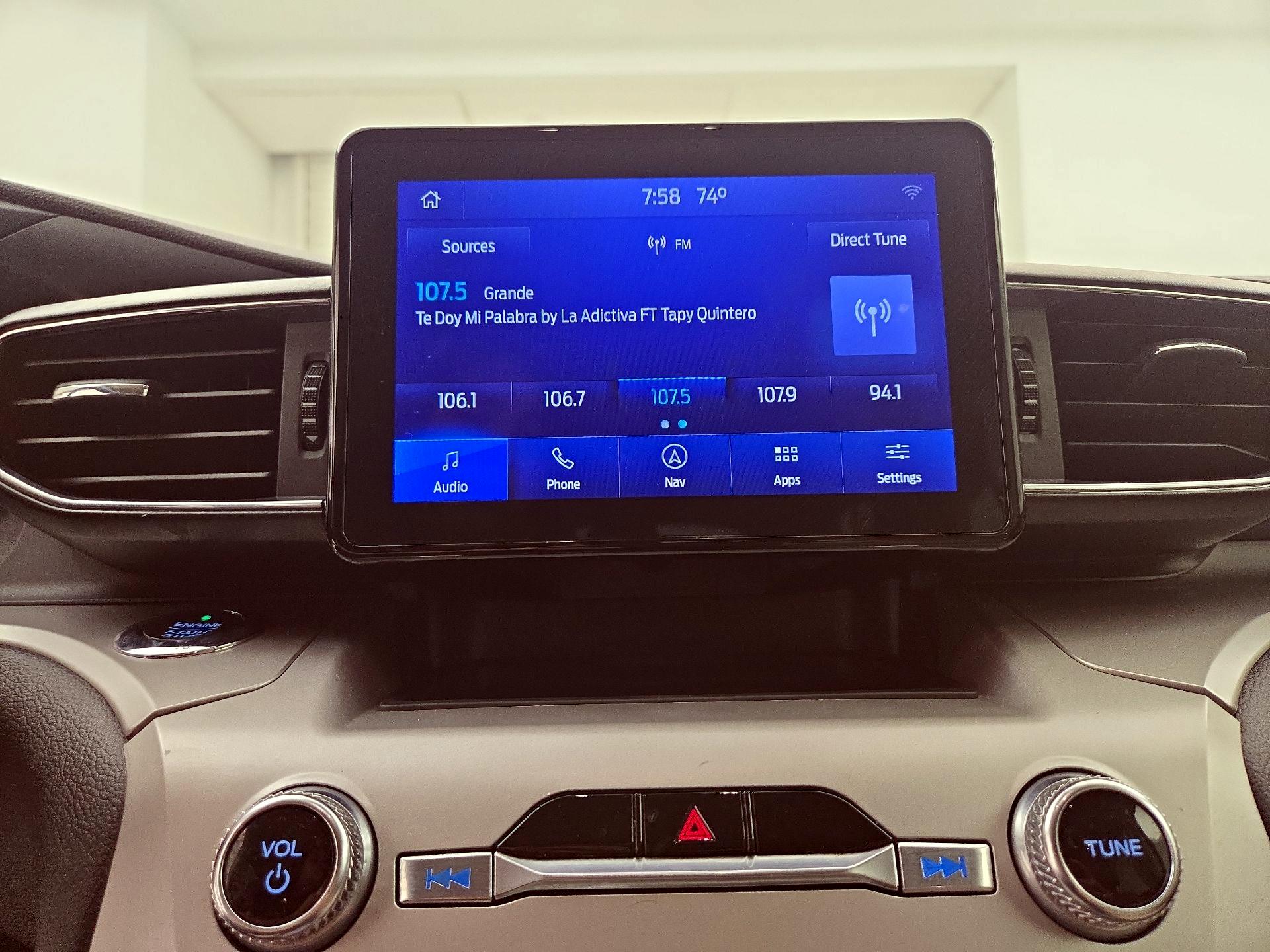 Thumbnail: 2021 Ford Explorer - 16