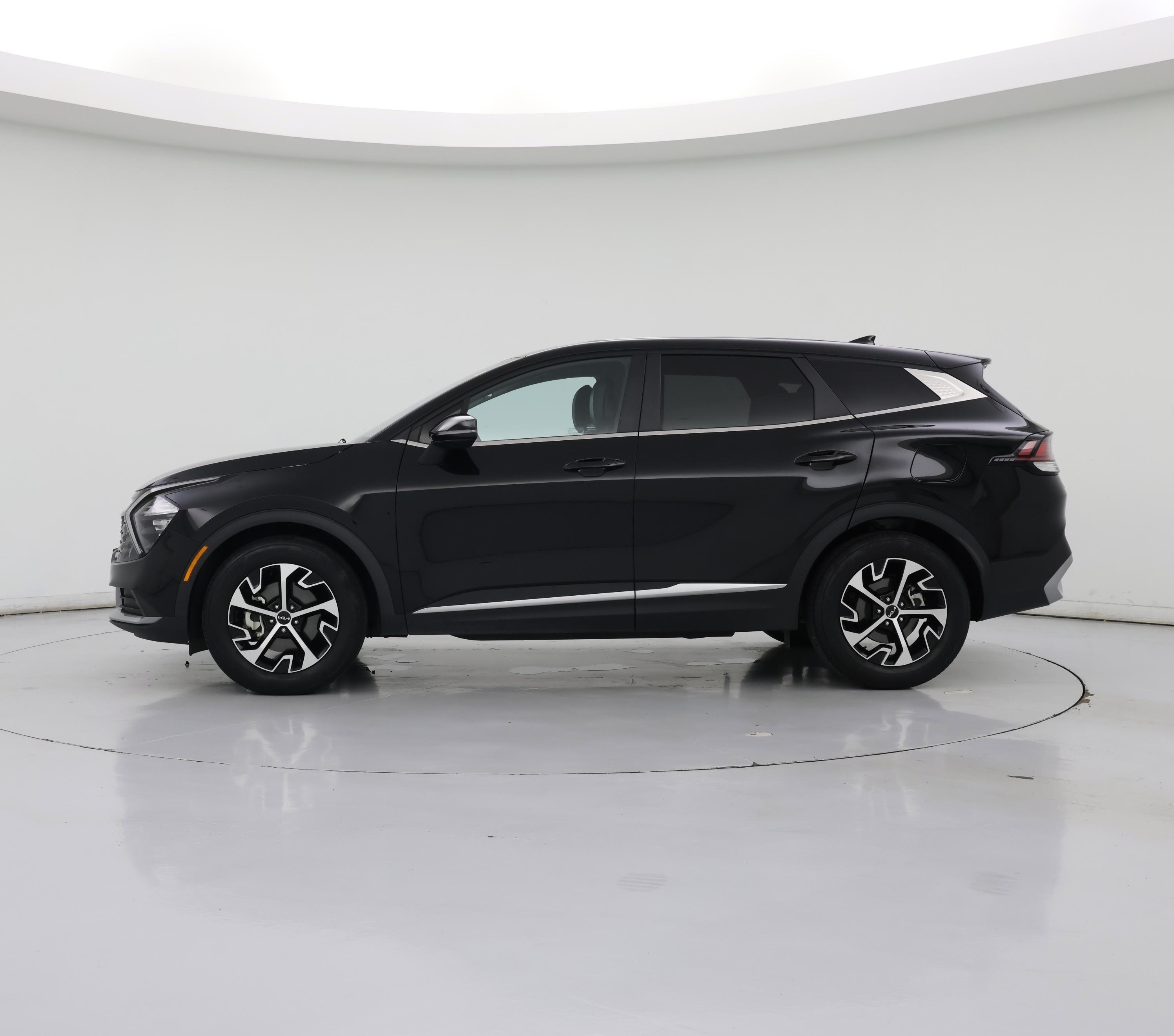 Thumbnail: 2023 Kia Sportage - 3