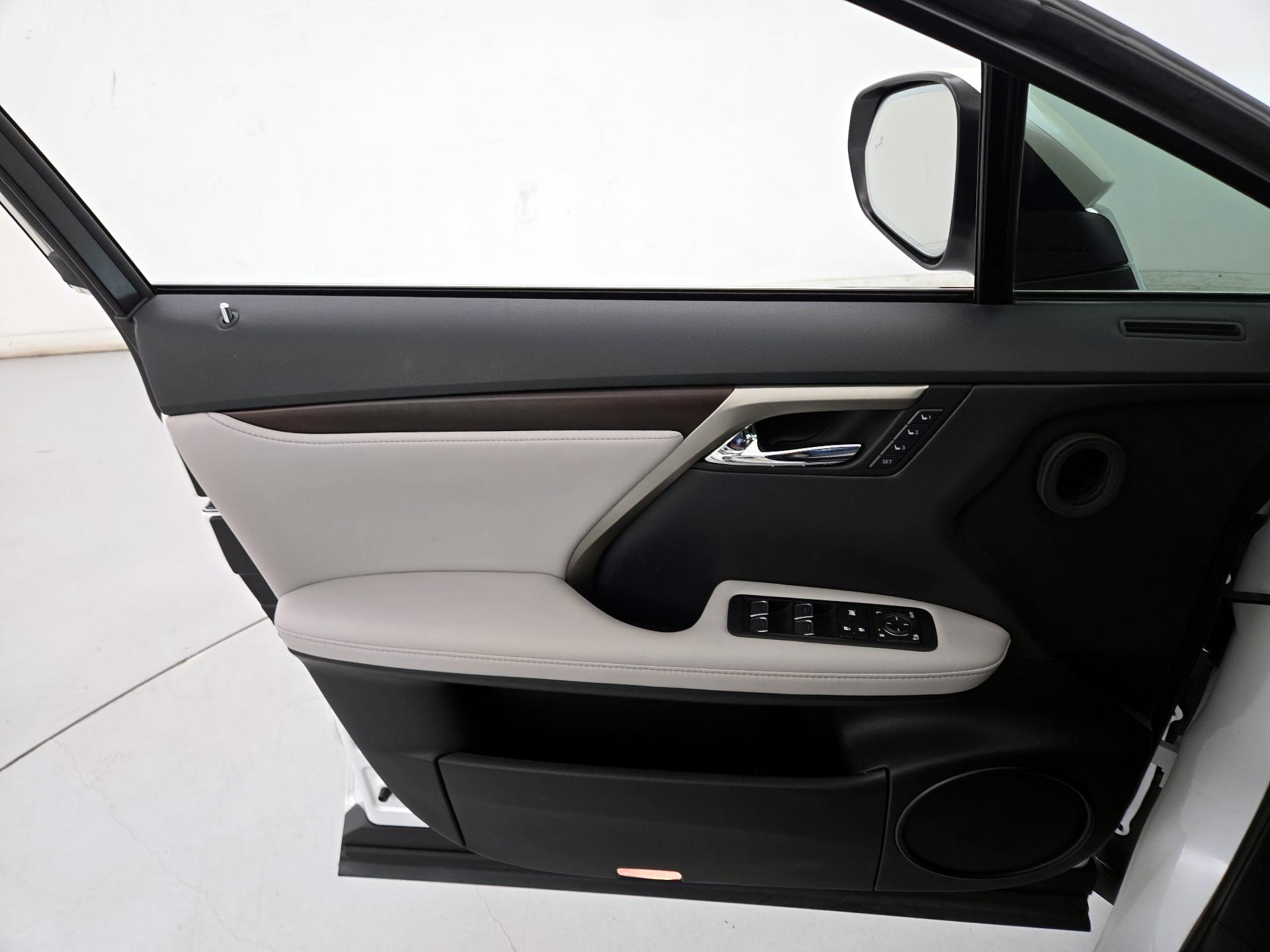 Thumbnail: 2021 Lexus RX - 12