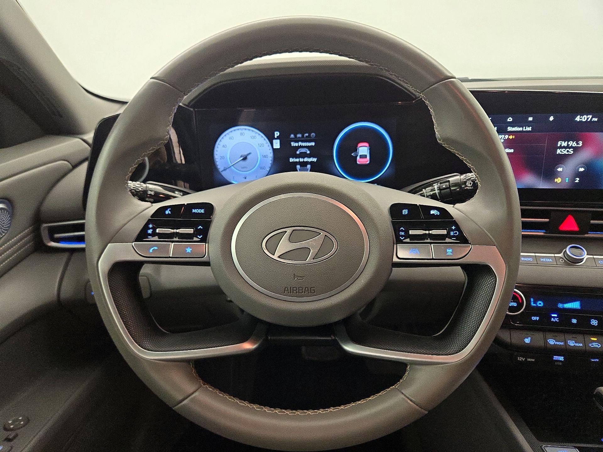 Thumbnail: 2024 Hyundai Elantra - 10