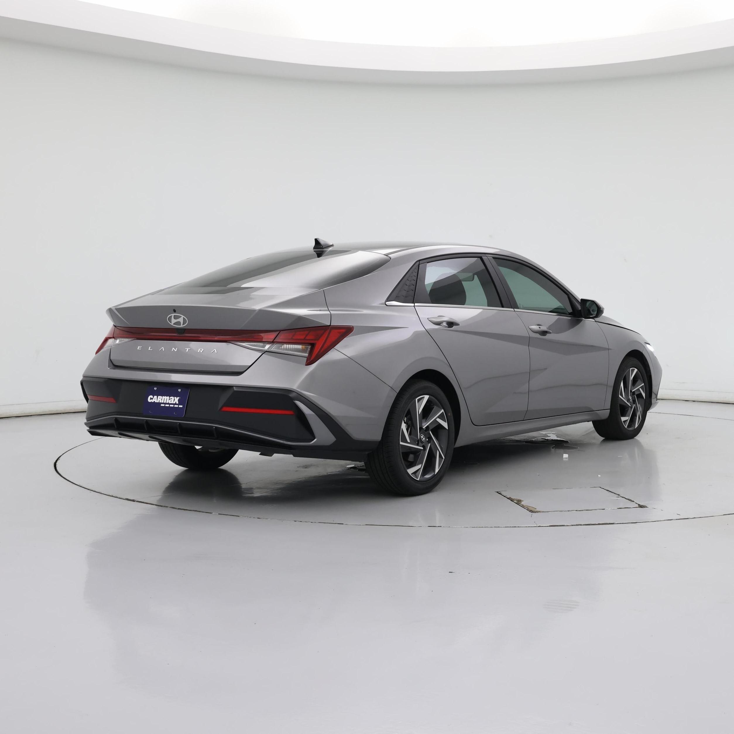 Thumbnail: 2024 Hyundai Elantra - 8