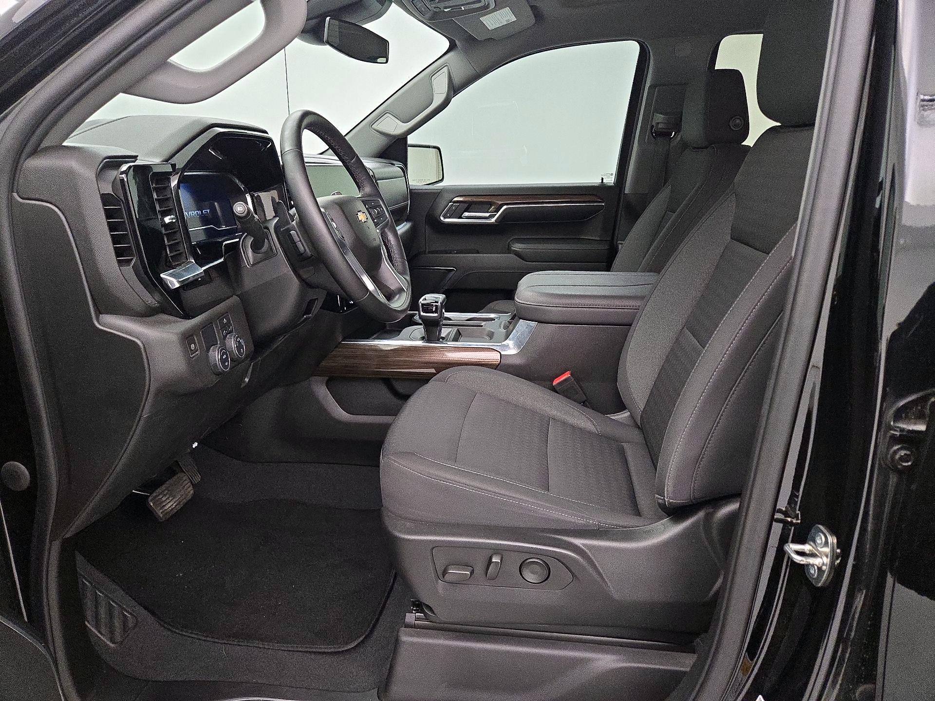 Thumbnail: 2023 Chevrolet Silverado 1500 - 11