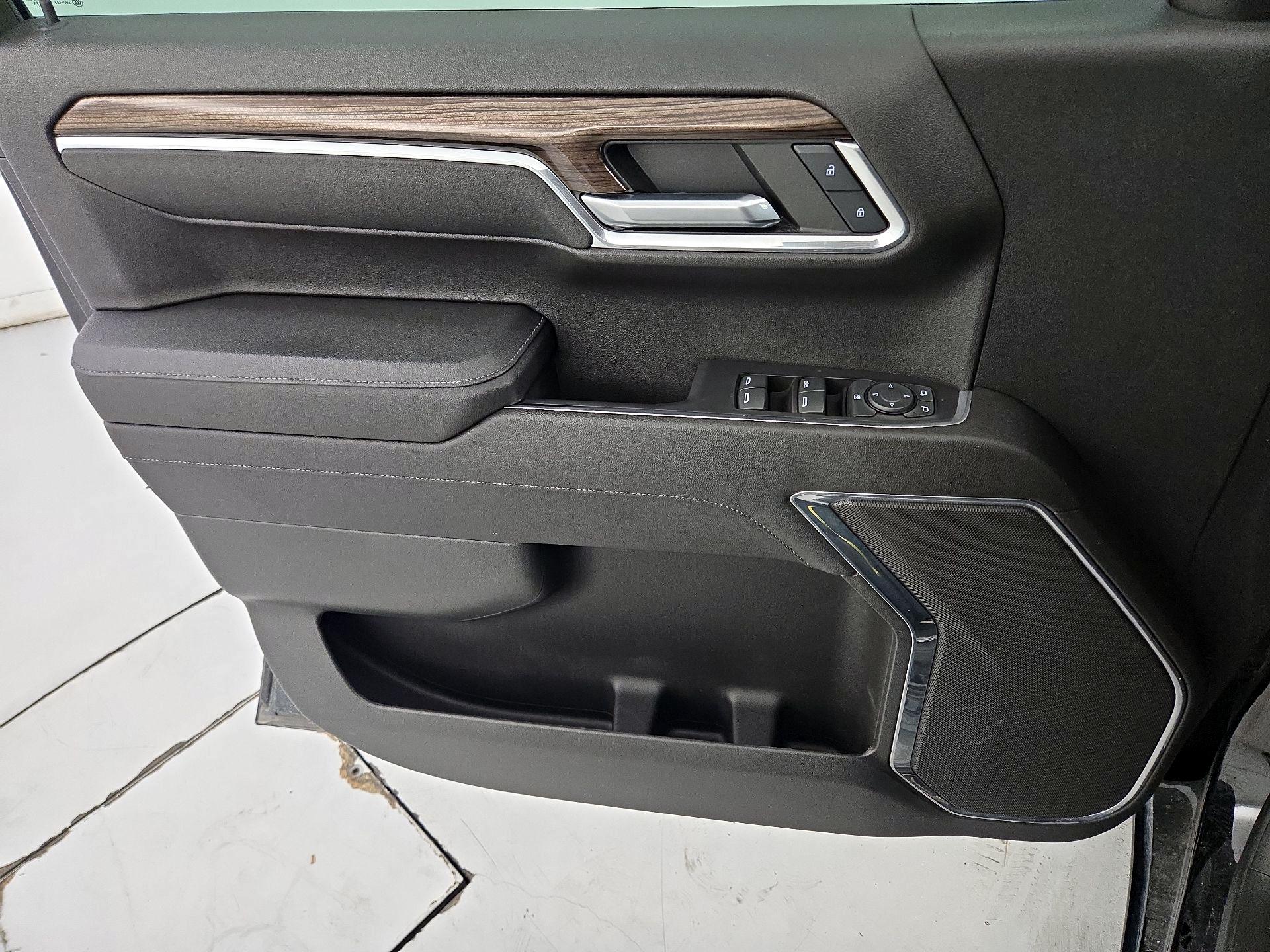 Thumbnail: 2023 Chevrolet Silverado 1500 - 12