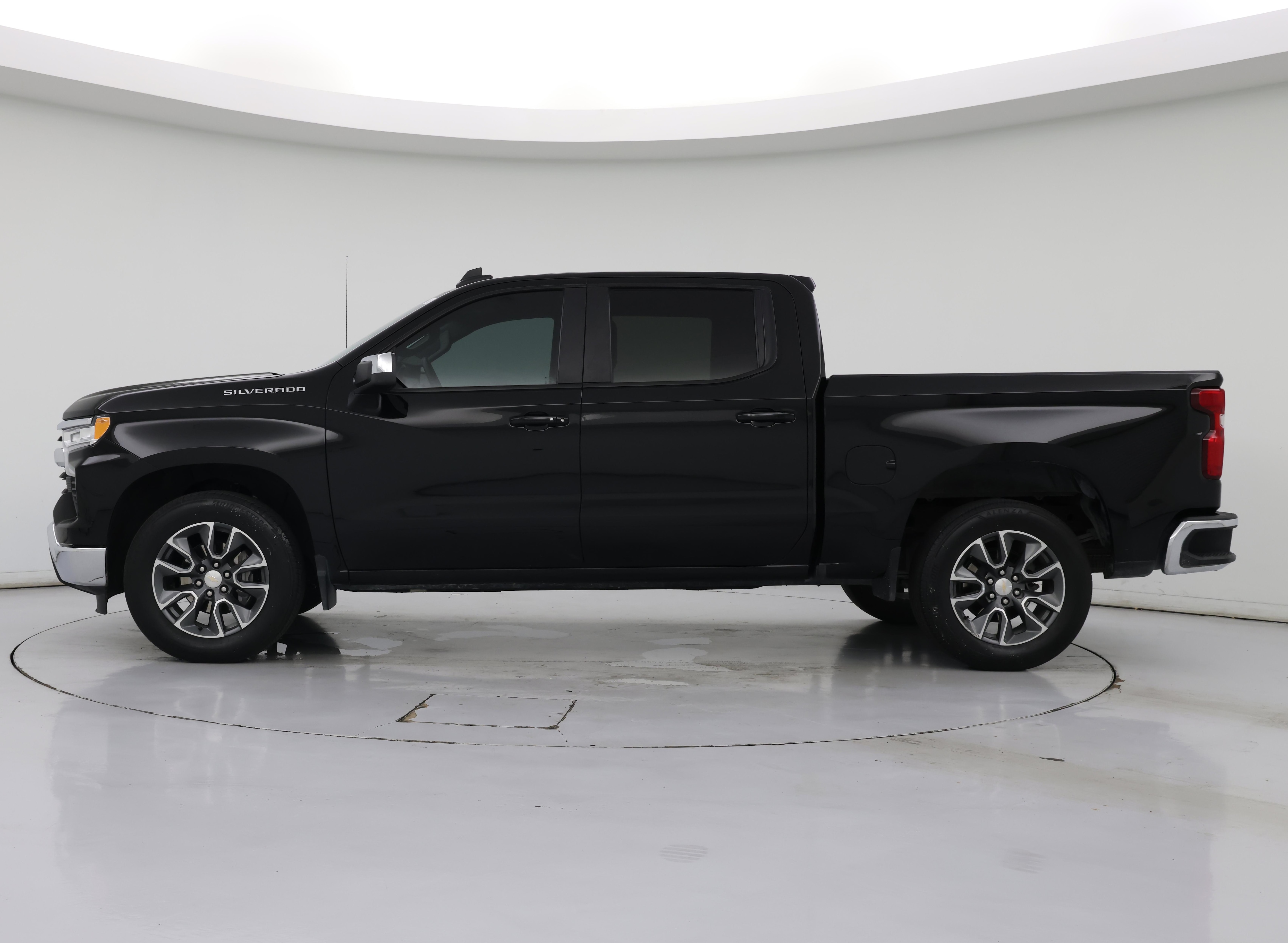 Thumbnail: 2023 Chevrolet Silverado 1500 - 3