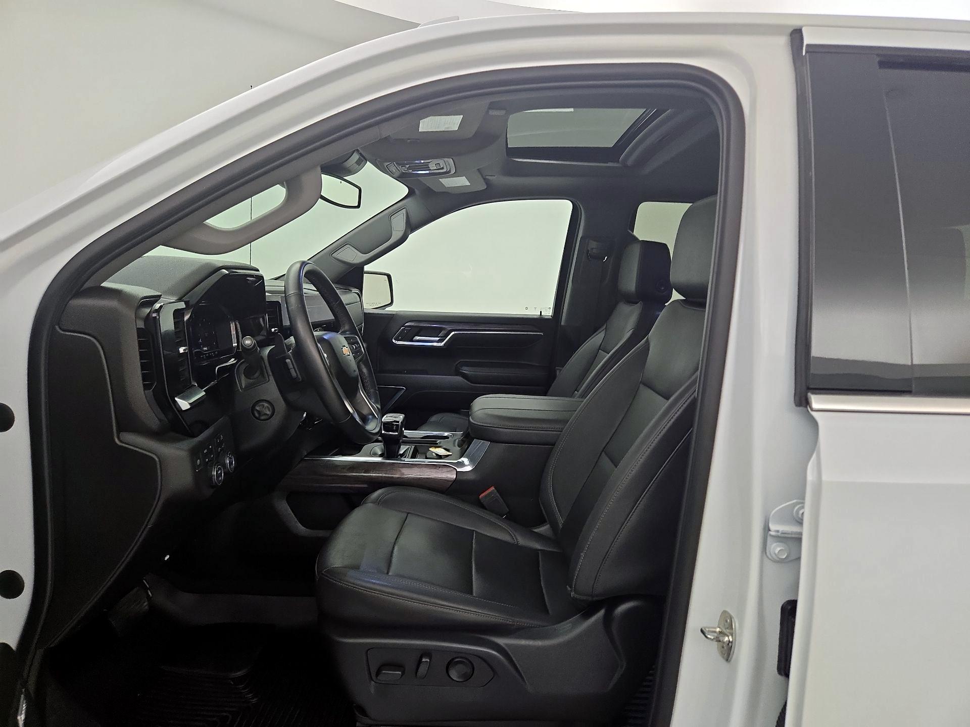 Thumbnail: 2023 Chevrolet Silverado 1500 - 11
