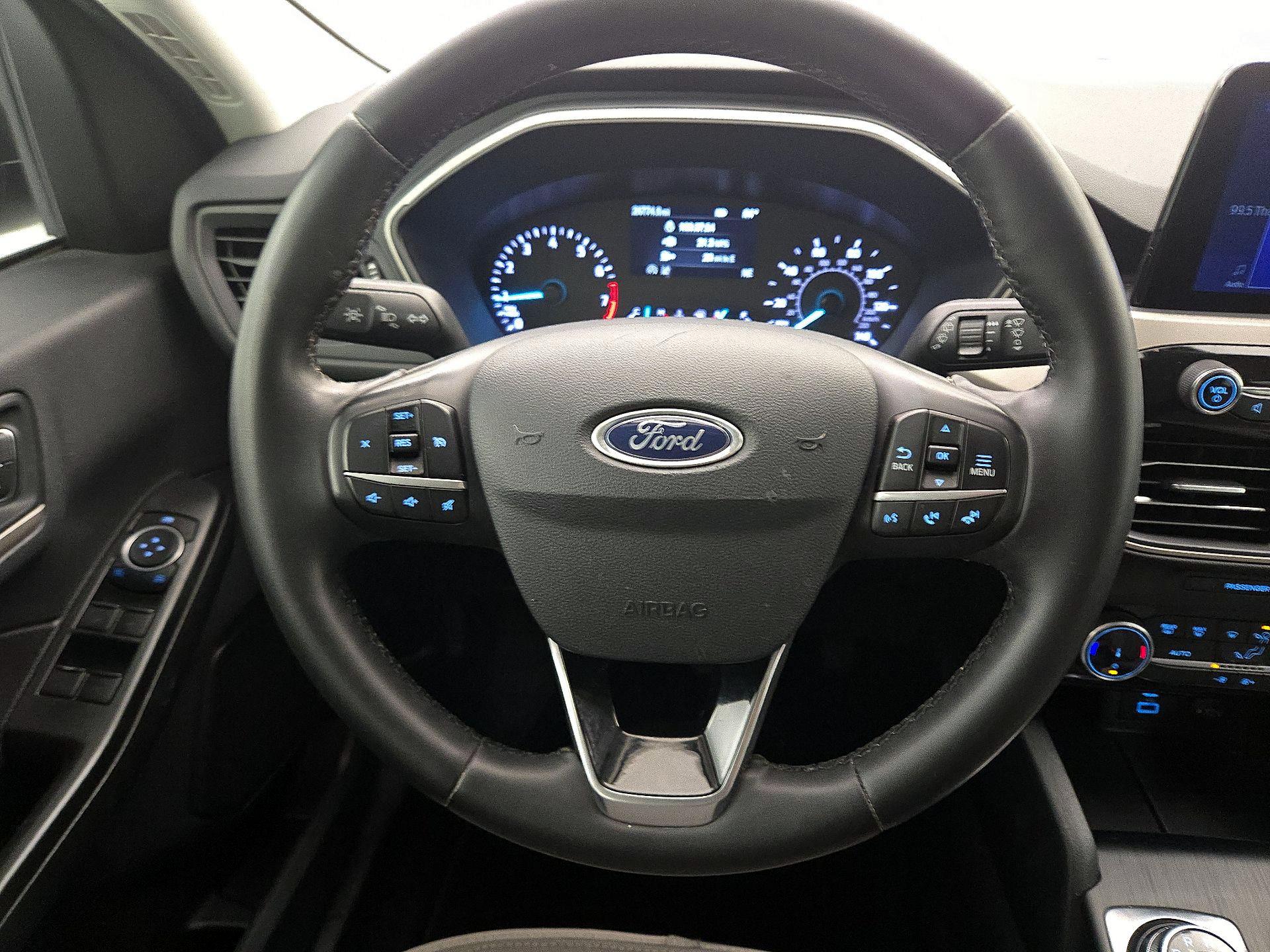Thumbnail: 2022 Ford Escape - 10