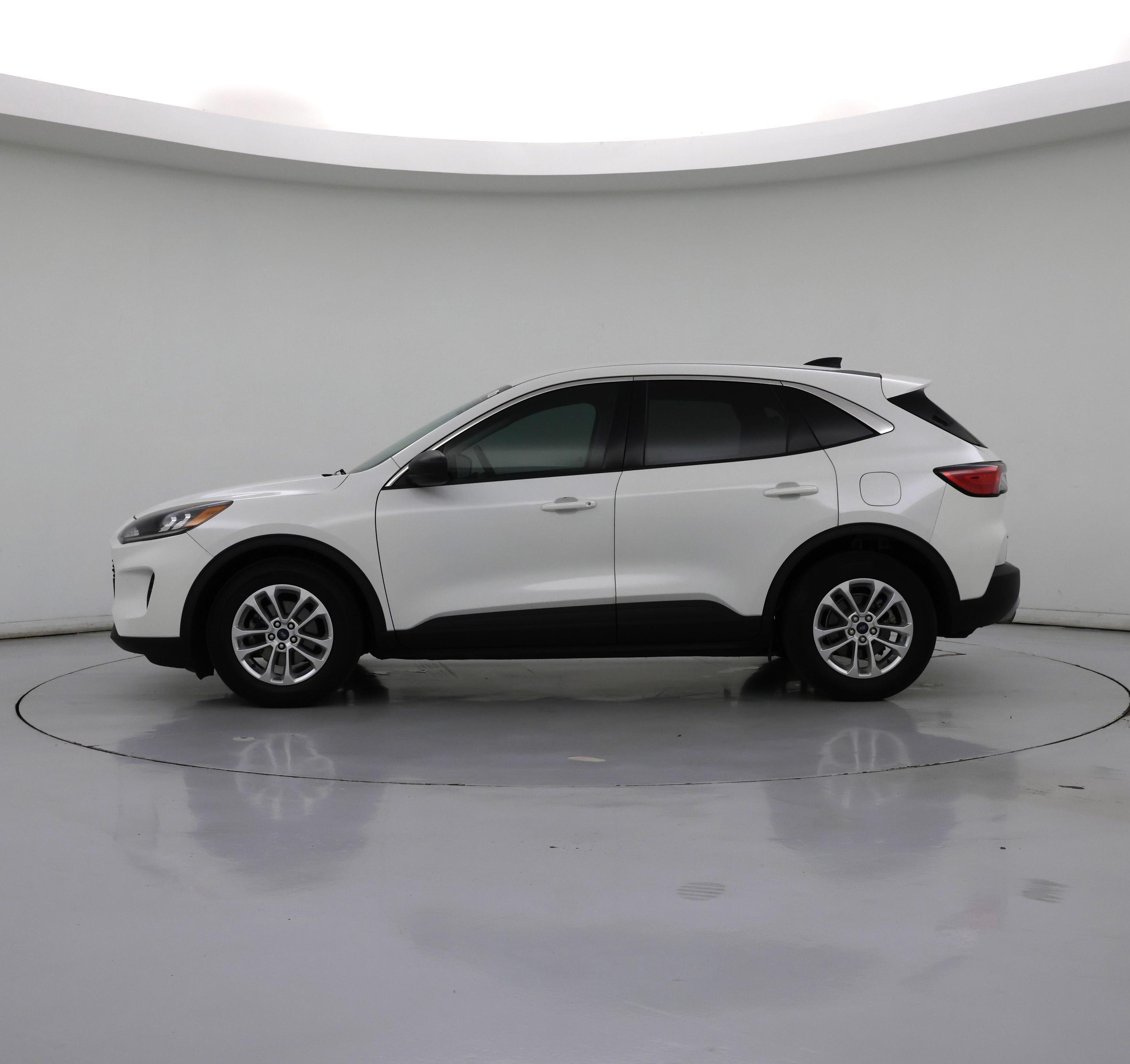Thumbnail: 2022 Ford Escape - 3
