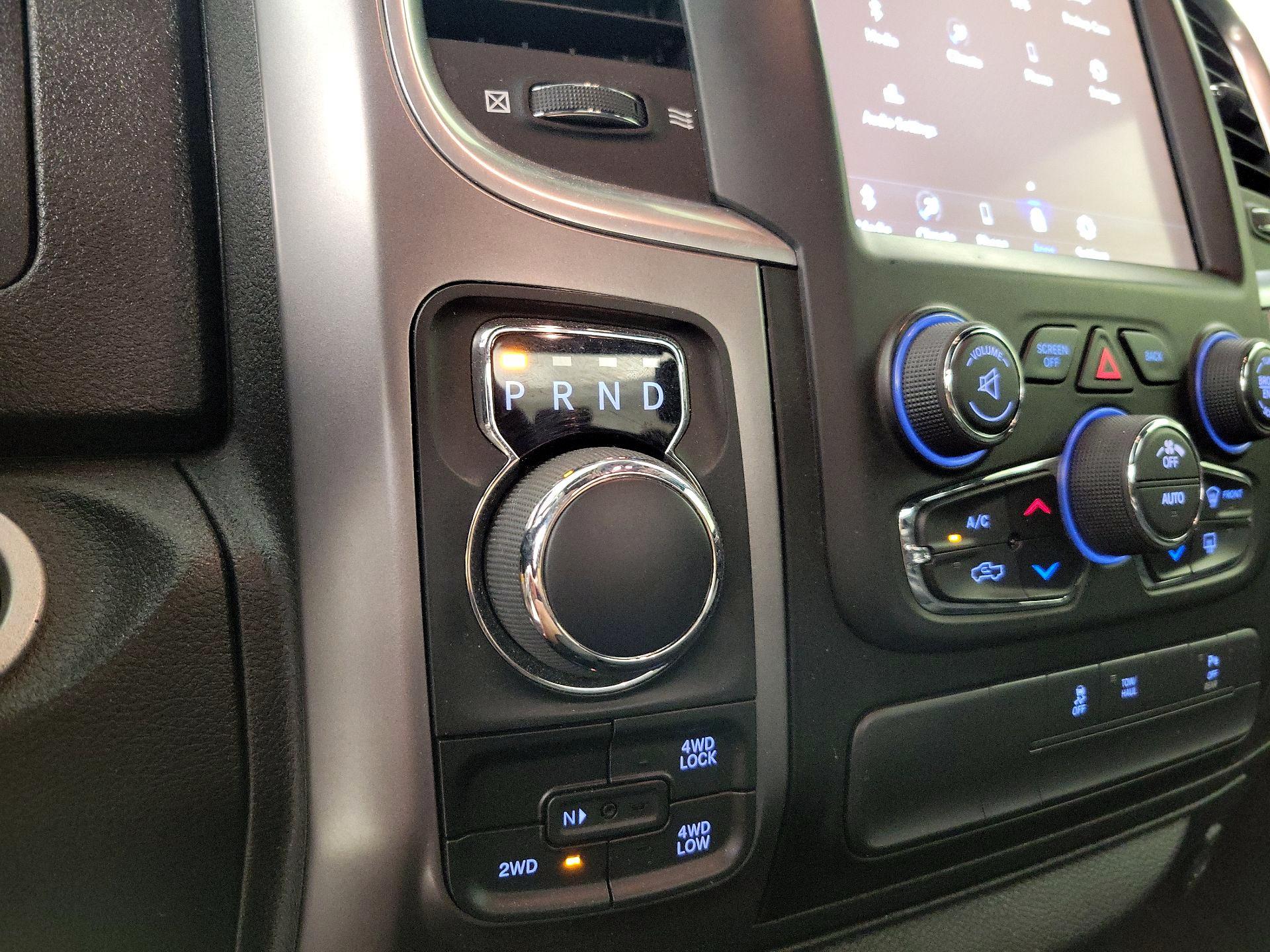 Thumbnail: 2021 RAM 1500 Classic - 17
