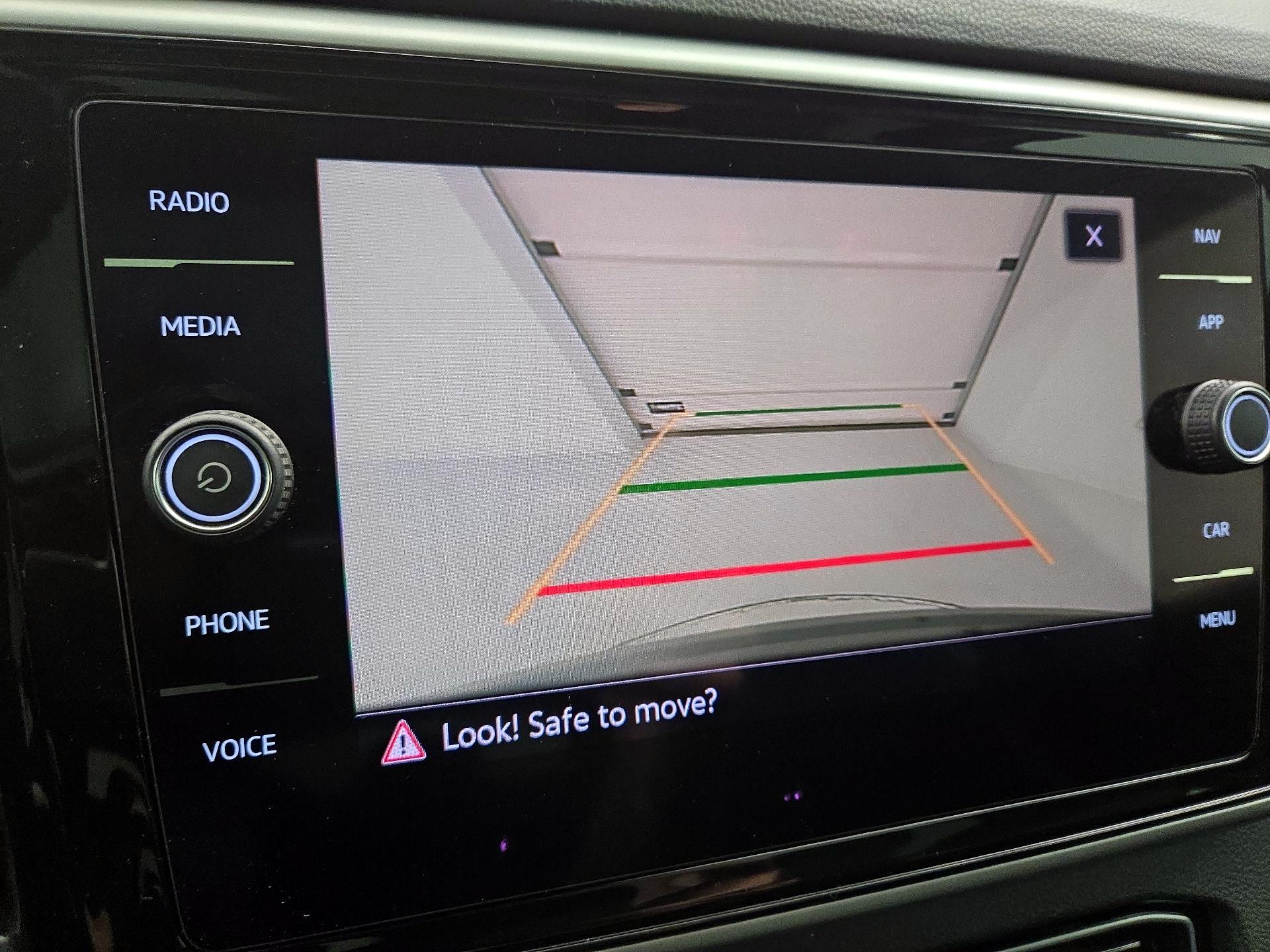 Thumbnail: 2021 Volkswagen Atlas - 14