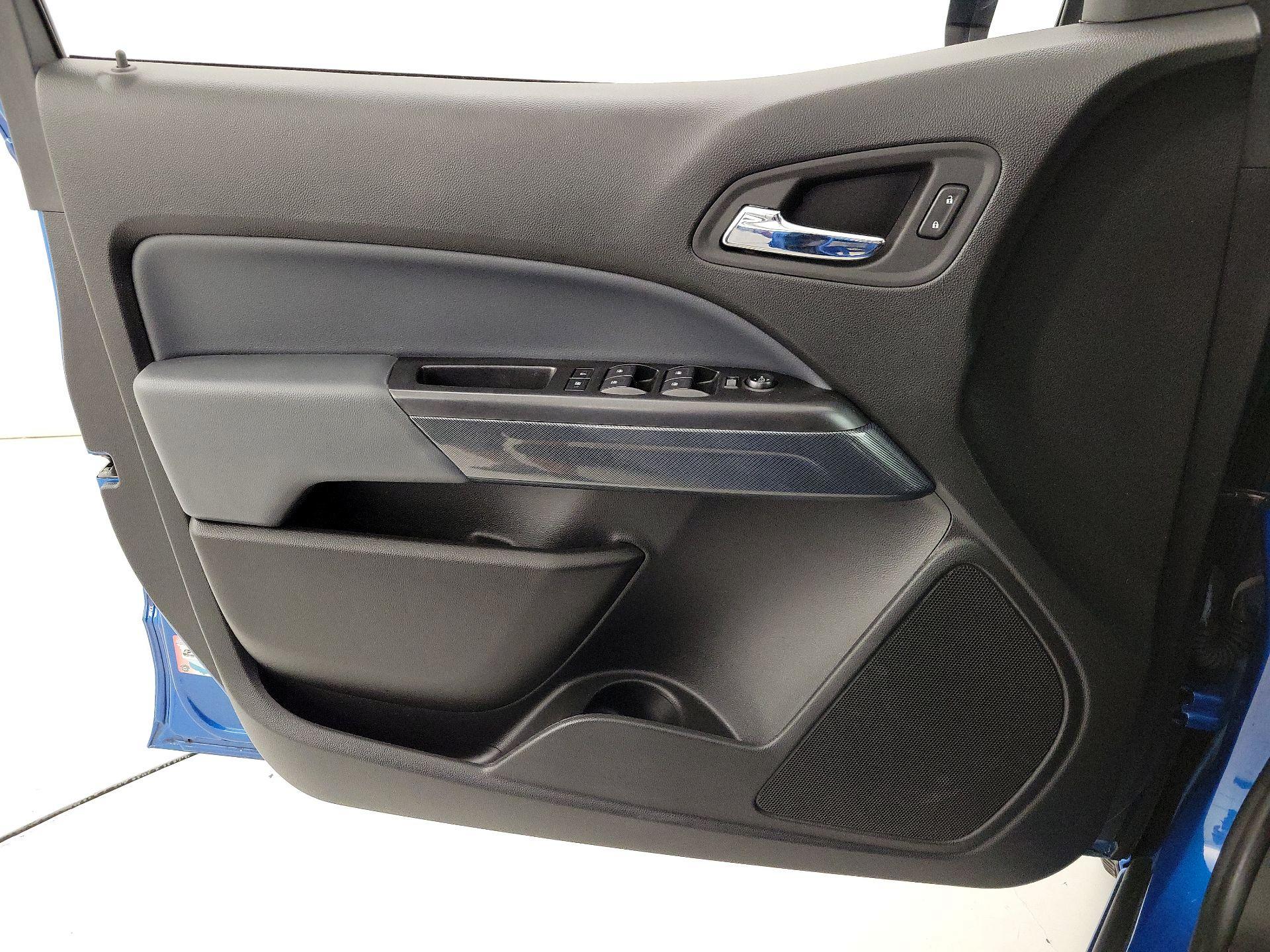 Thumbnail: 2022 Chevrolet Colorado - 12