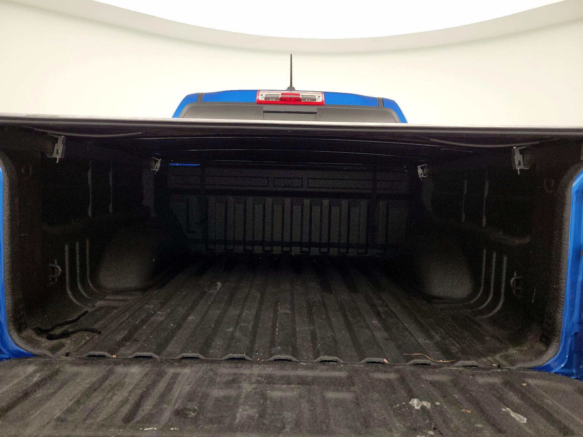 Thumbnail: 2022 Chevrolet Colorado - 19