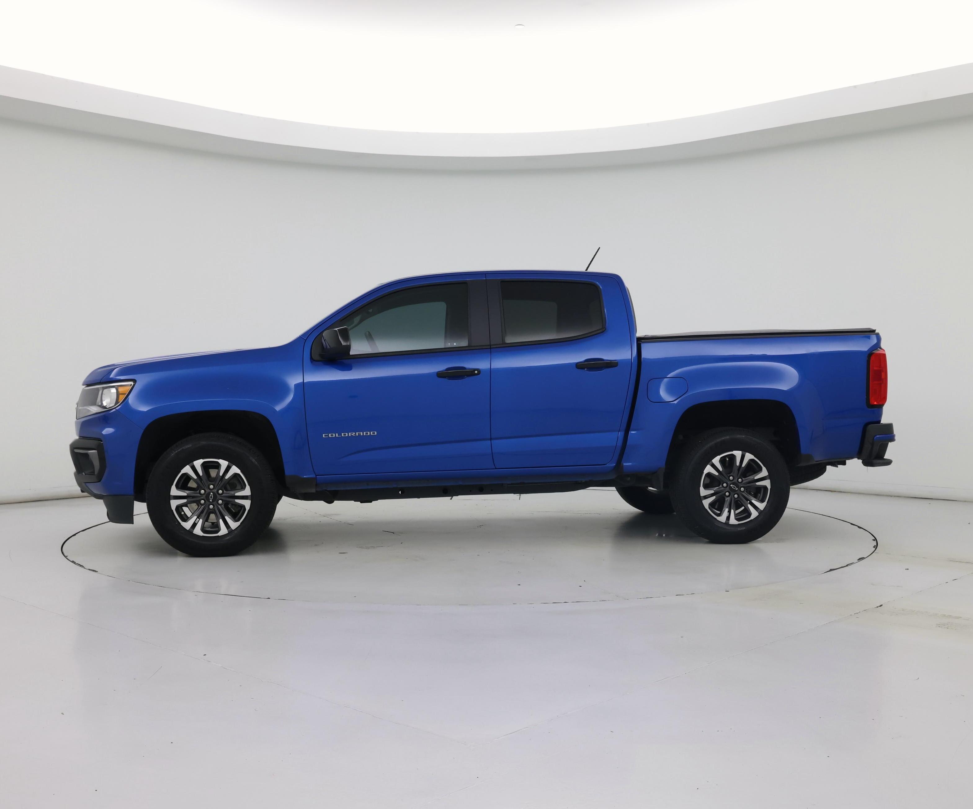 Thumbnail: 2022 Chevrolet Colorado - 3