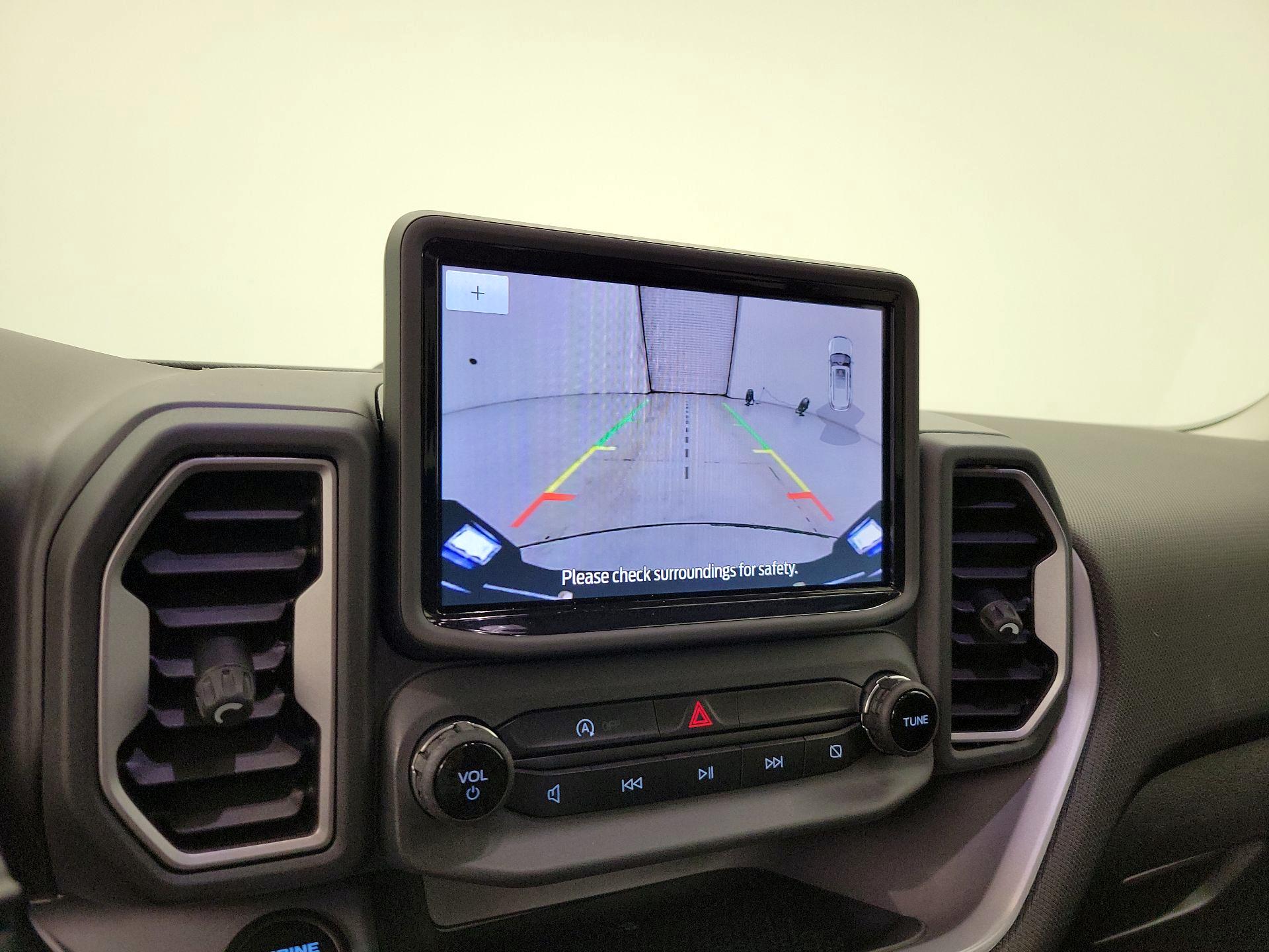 Thumbnail: 2023 Ford Bronco Sport - 14