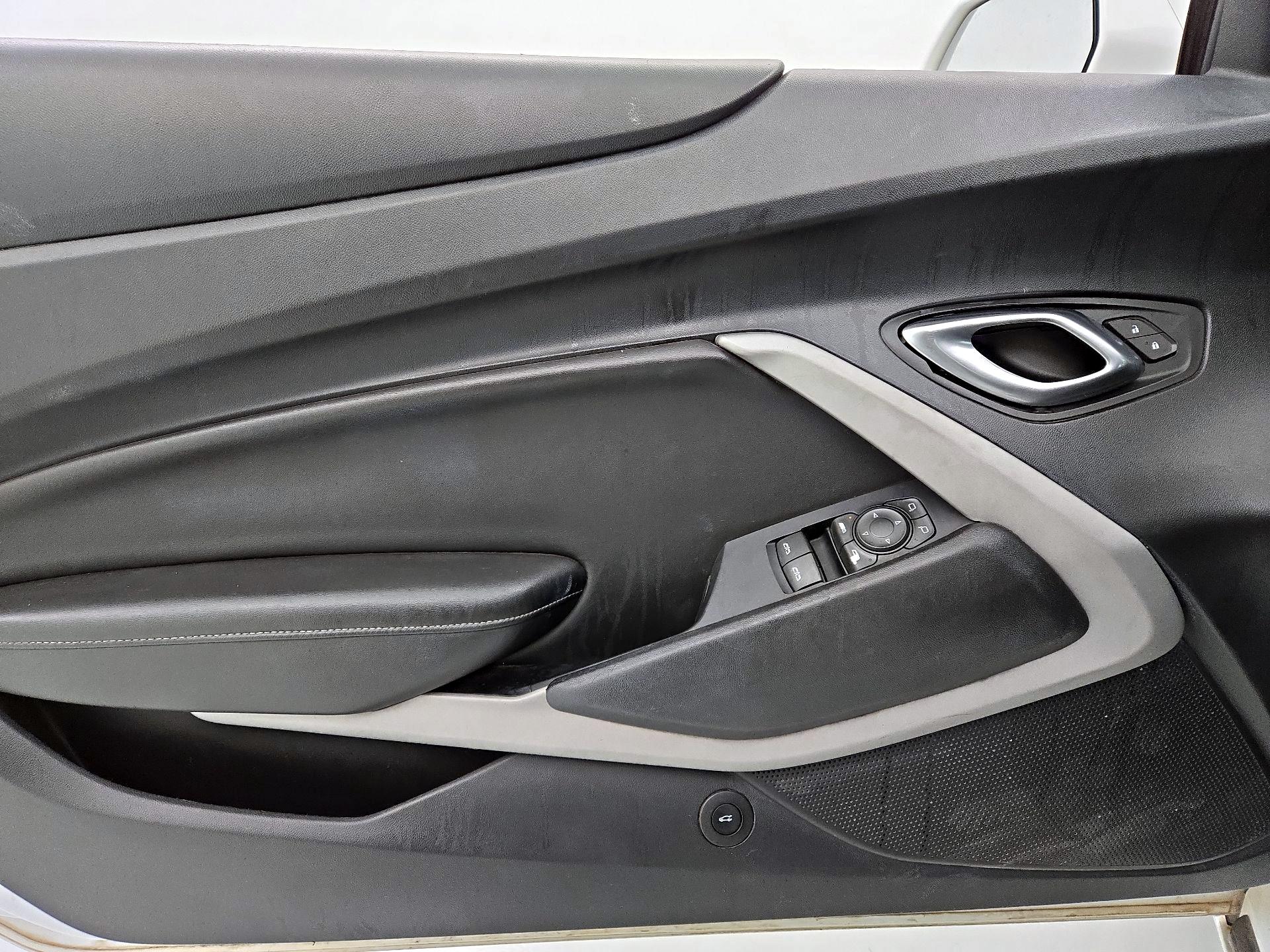 Thumbnail: 2020 Chevrolet Camaro - 12