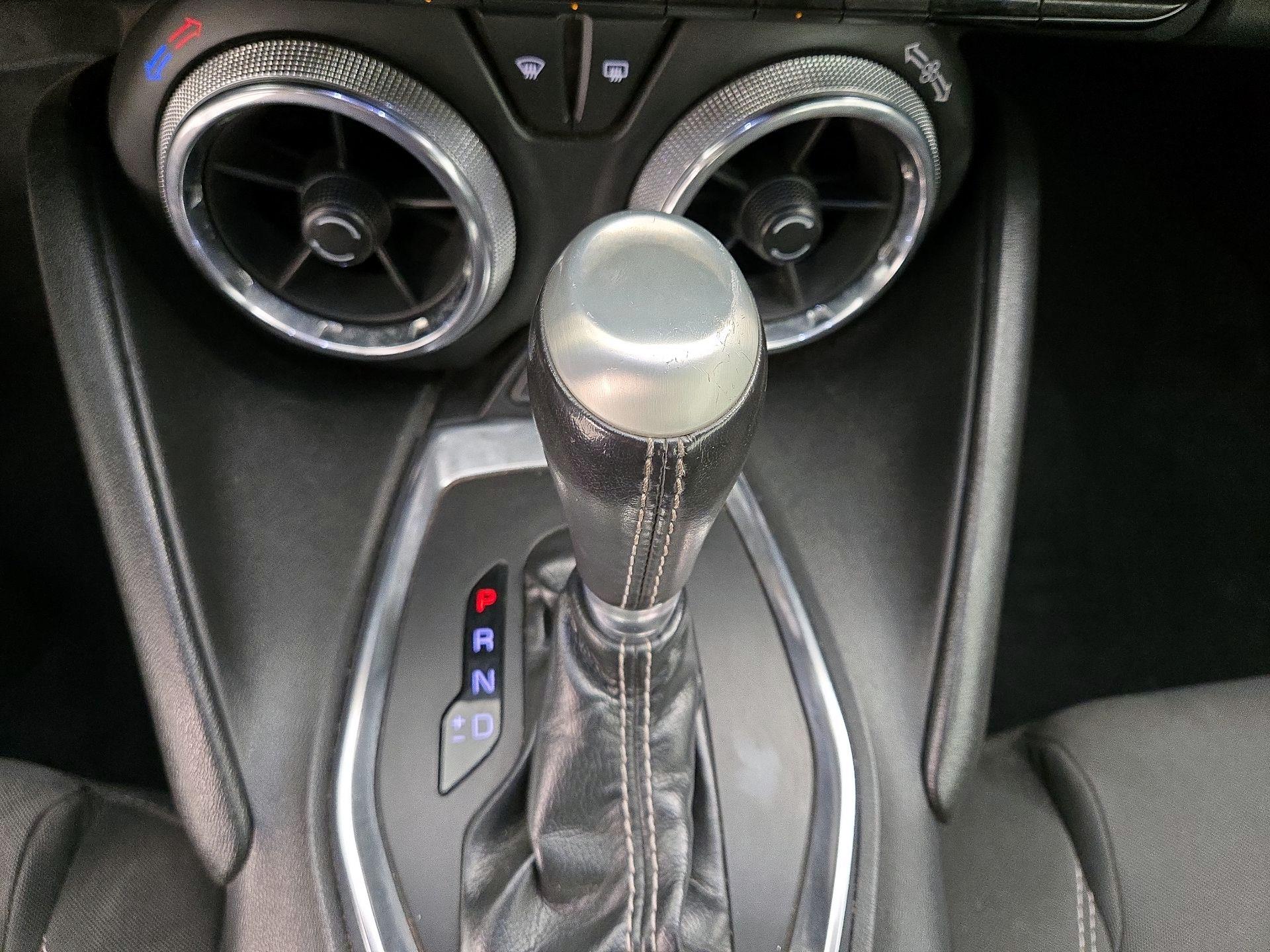 Thumbnail: 2020 Chevrolet Camaro - 17