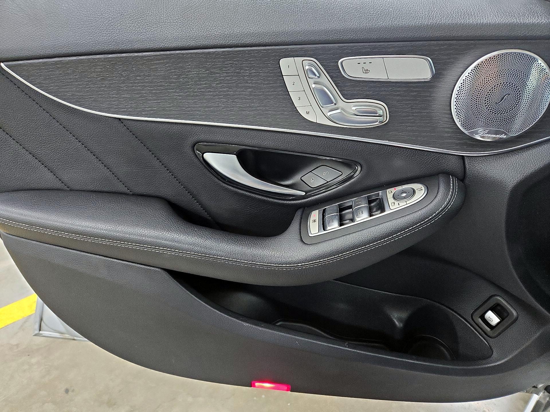 Thumbnail: 2021 Mercedes-Benz C-Class - 12