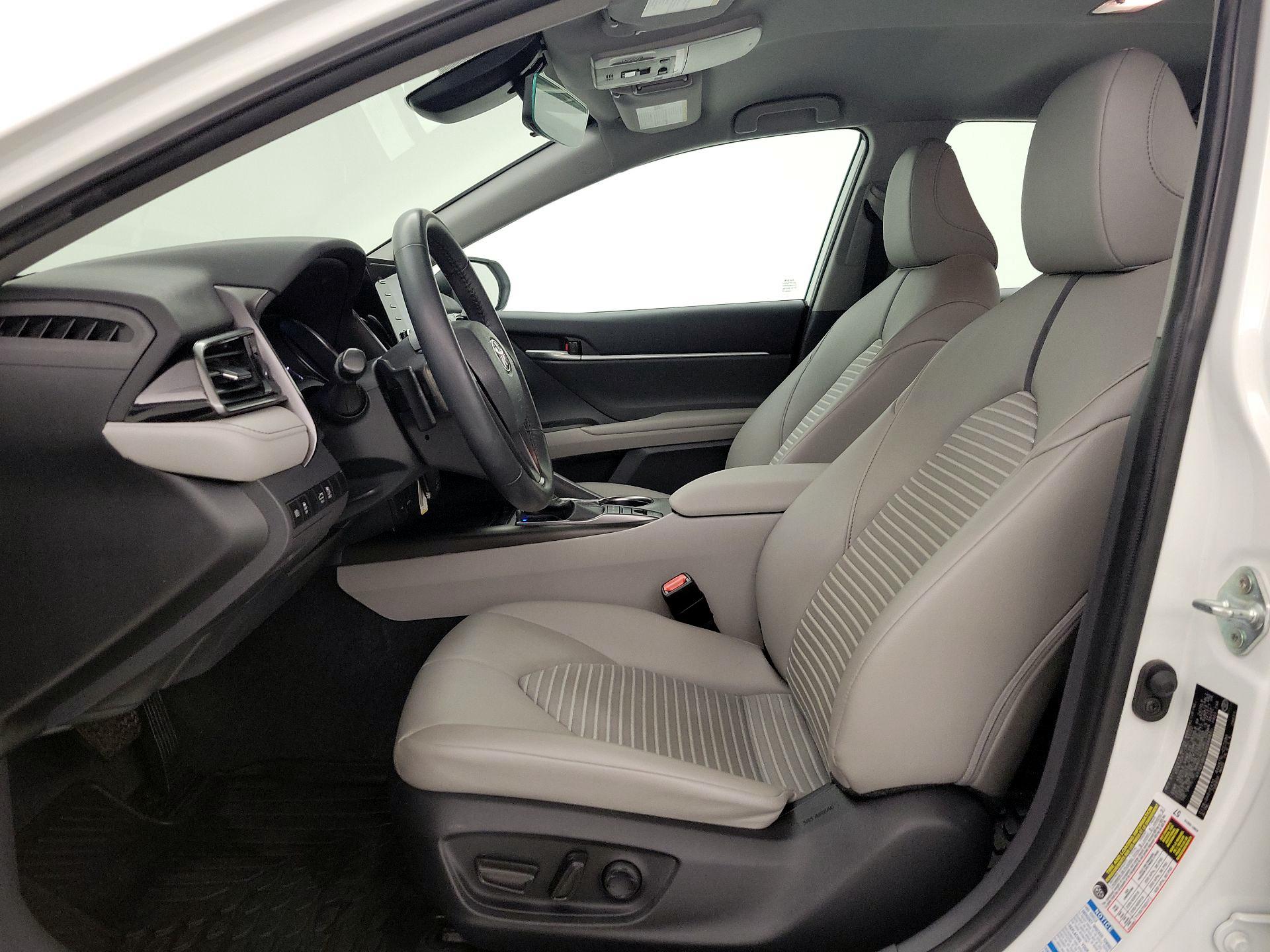 Thumbnail: 2023 Toyota Camry - 11