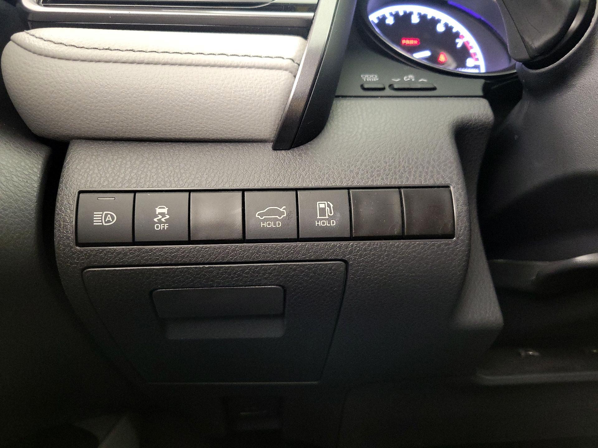 Thumbnail: 2023 Toyota Camry - 13