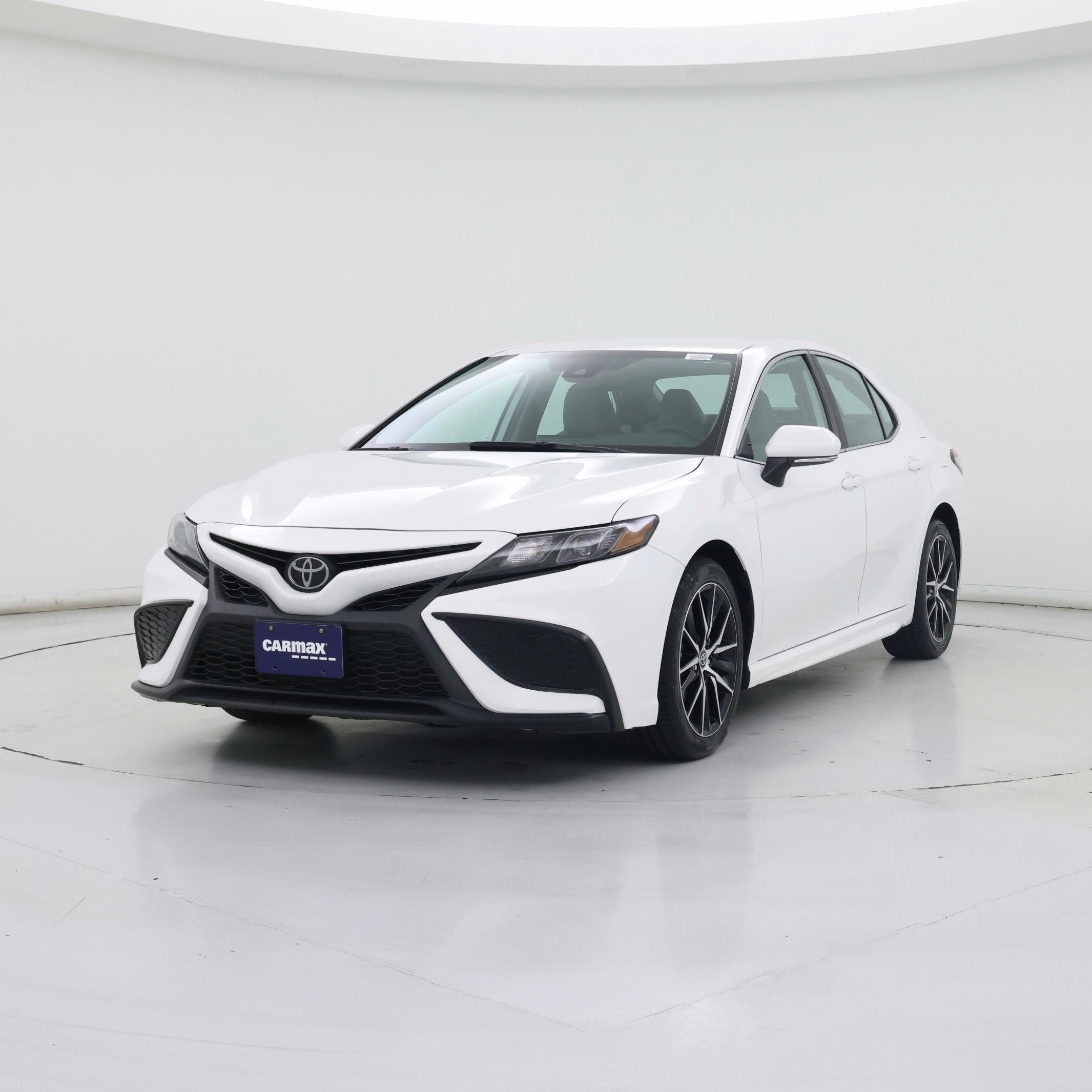 Thumbnail: 2023 Toyota Camry - 4