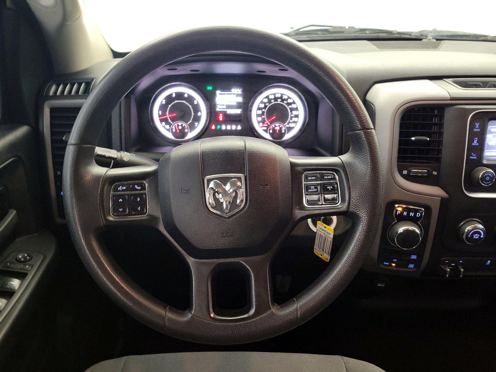 Thumbnail: 2021 RAM 1500 Classic - 10