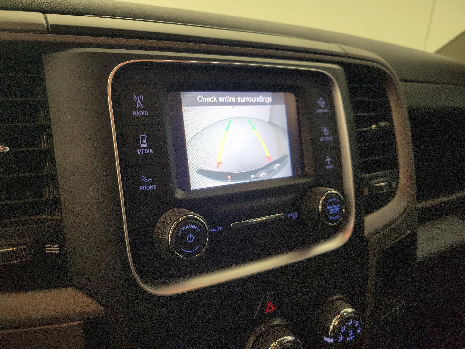 Thumbnail: 2021 RAM 1500 Classic - 14