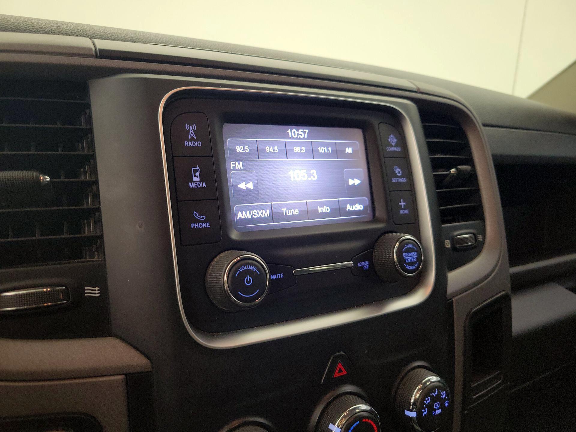 Thumbnail: 2021 RAM 1500 Classic - 15