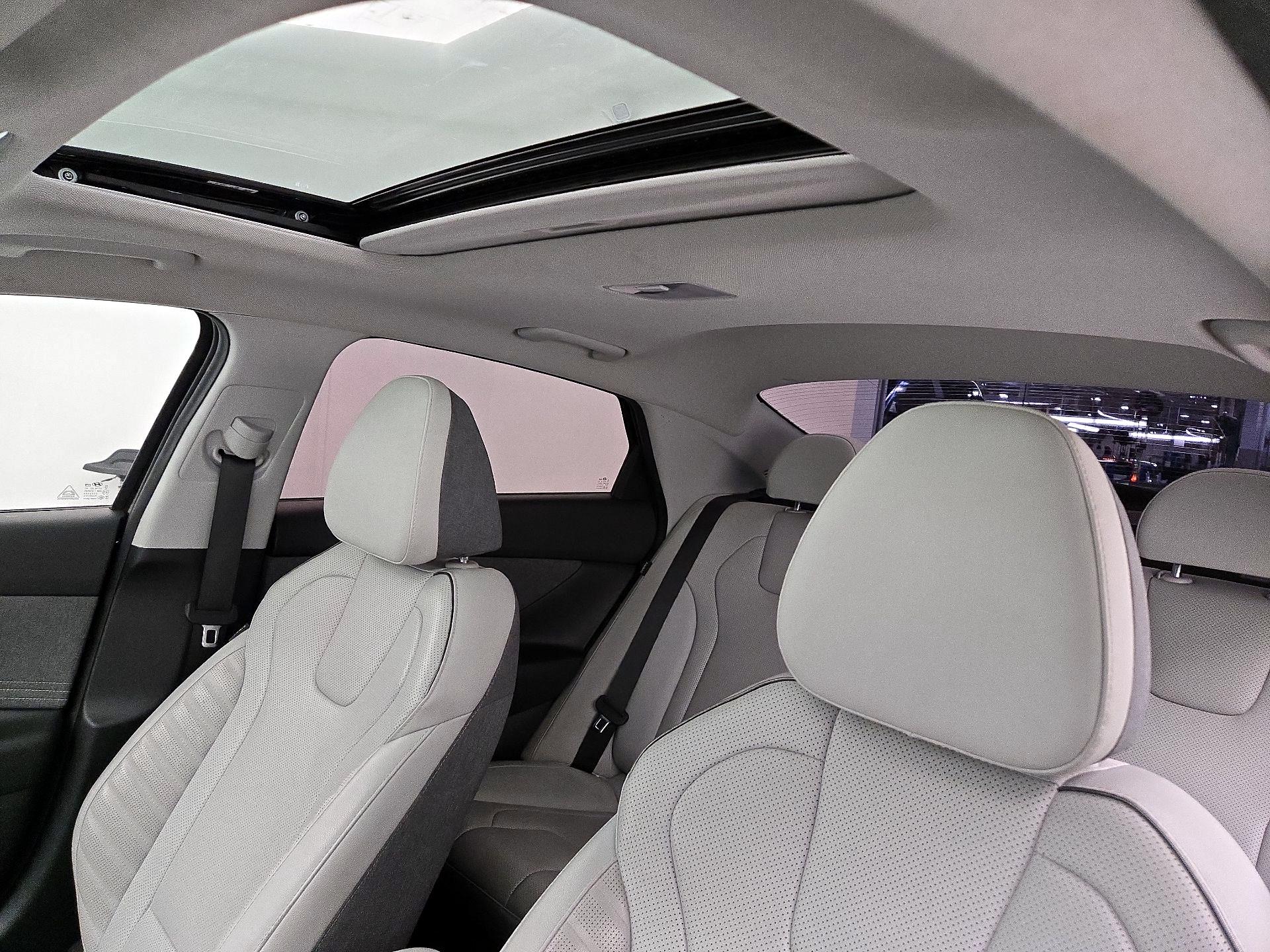 Thumbnail: 2024 Hyundai Elantra - 20