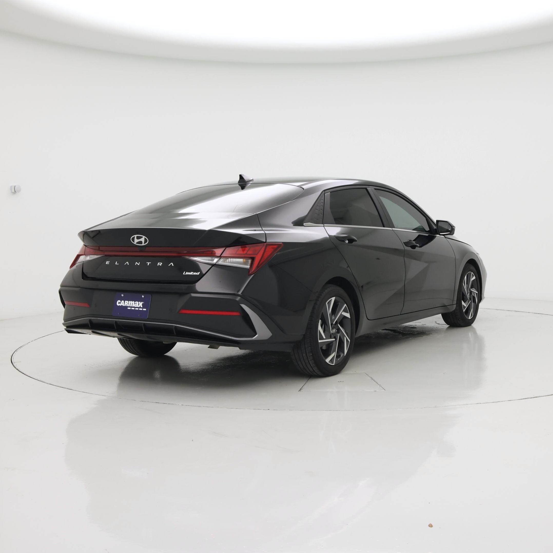 Thumbnail: 2024 Hyundai Elantra - 8
