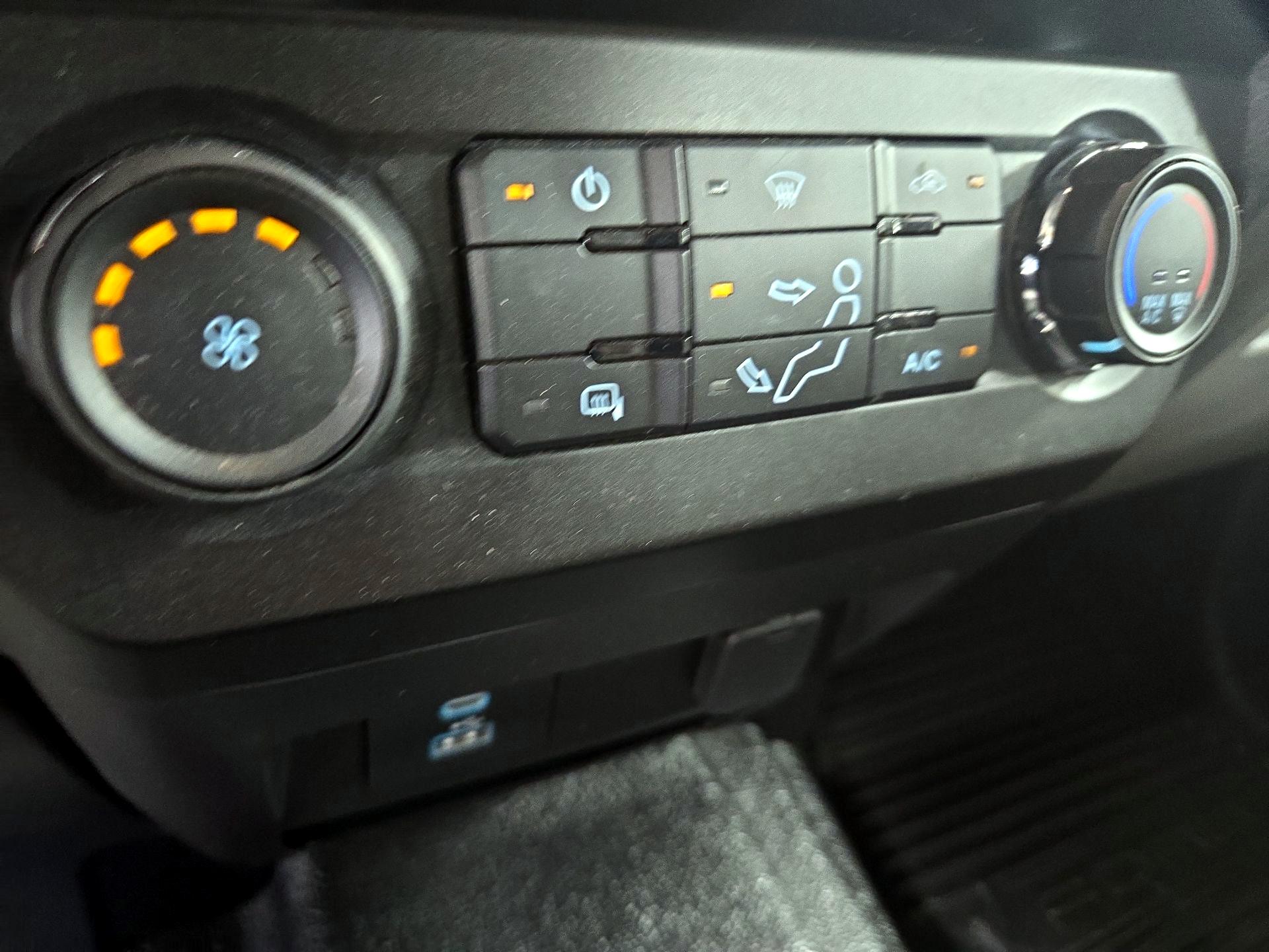 Thumbnail: 2021 Ford F-250 - 16