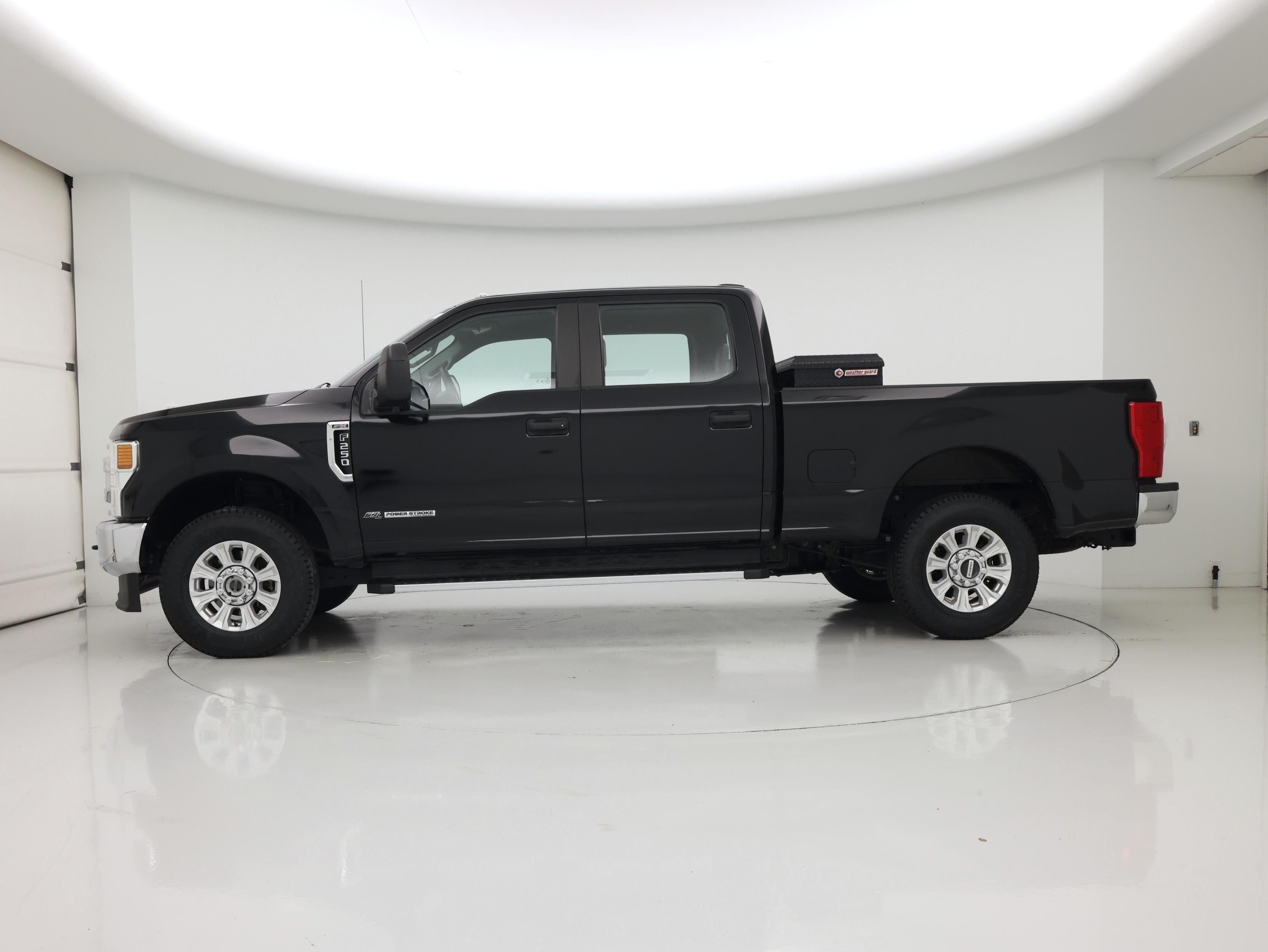 Thumbnail: 2021 Ford F-250 - 3