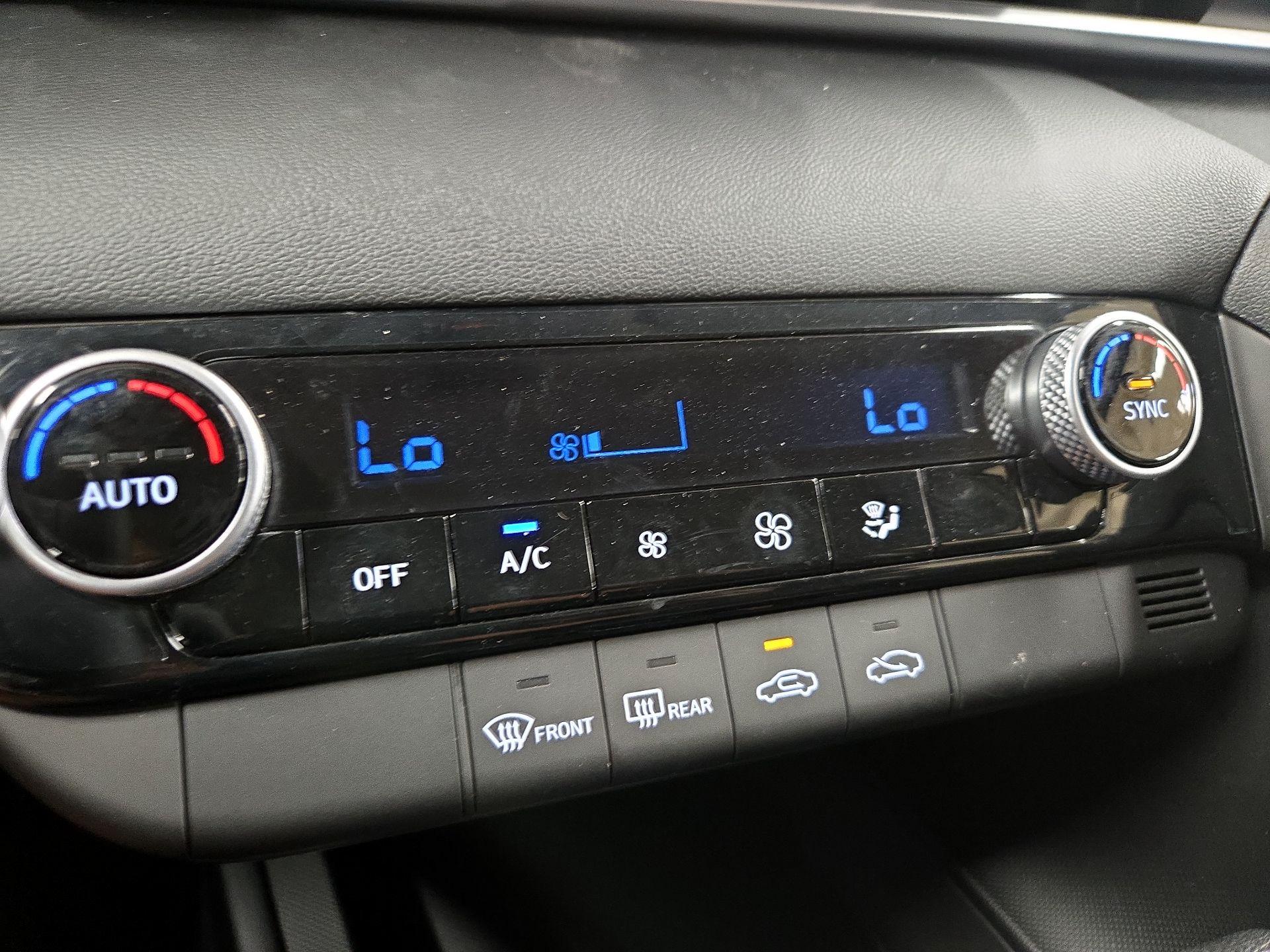 Thumbnail: 2023 Hyundai Elantra - 16