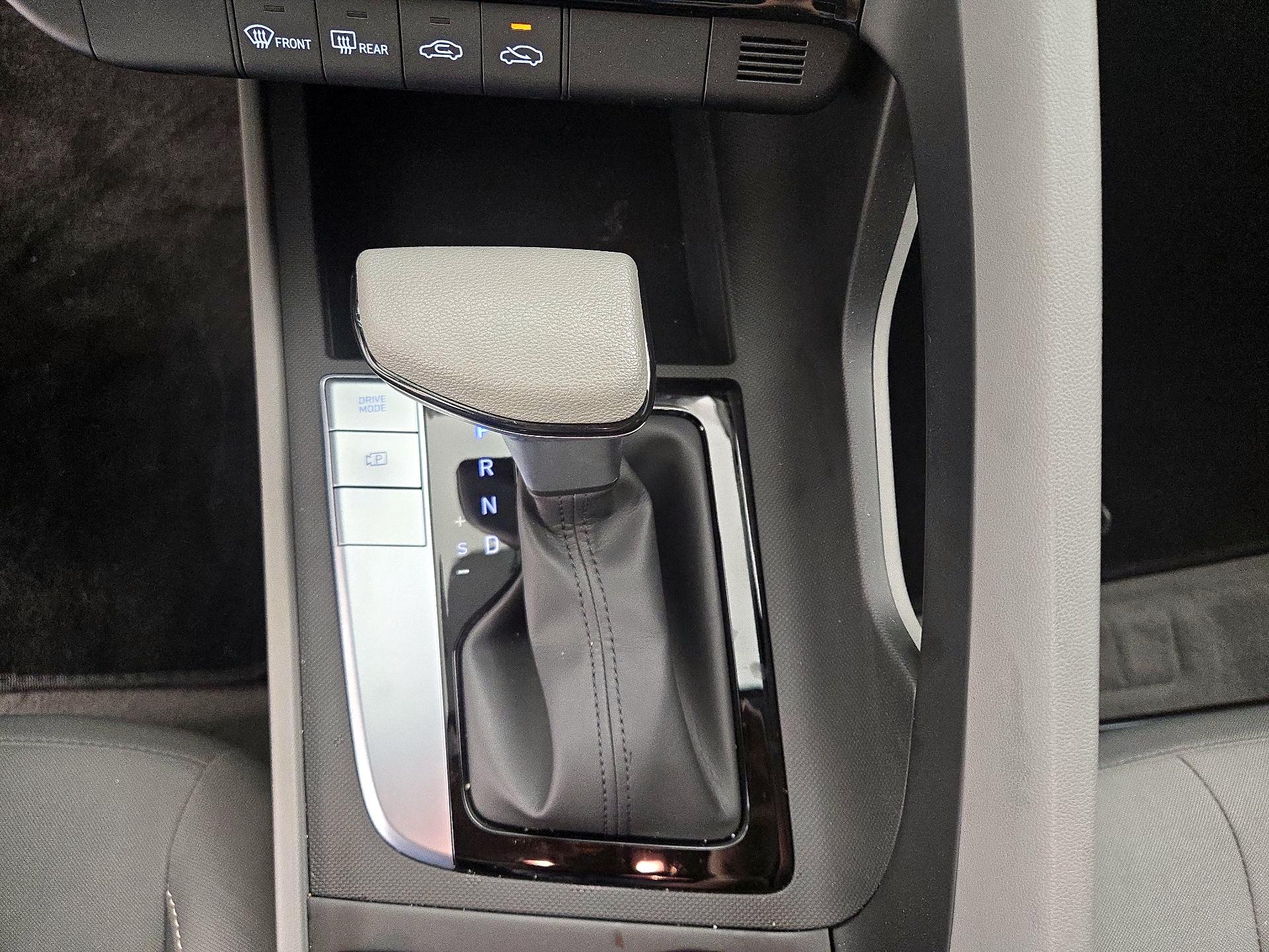 Thumbnail: 2024 Hyundai Elantra - 17