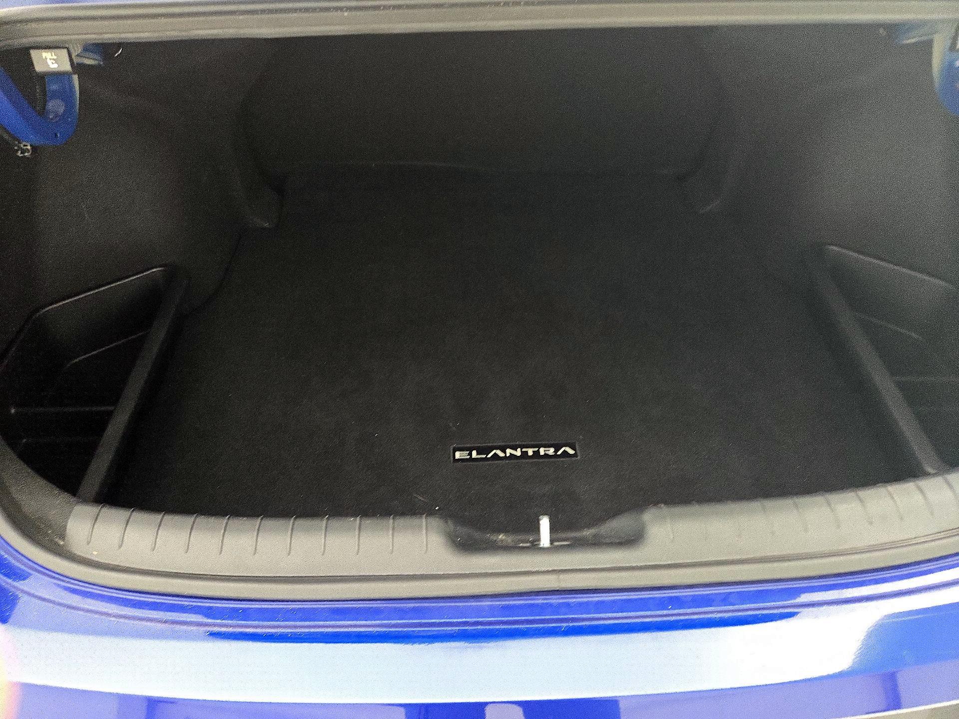 Thumbnail: 2024 Hyundai Elantra - 20